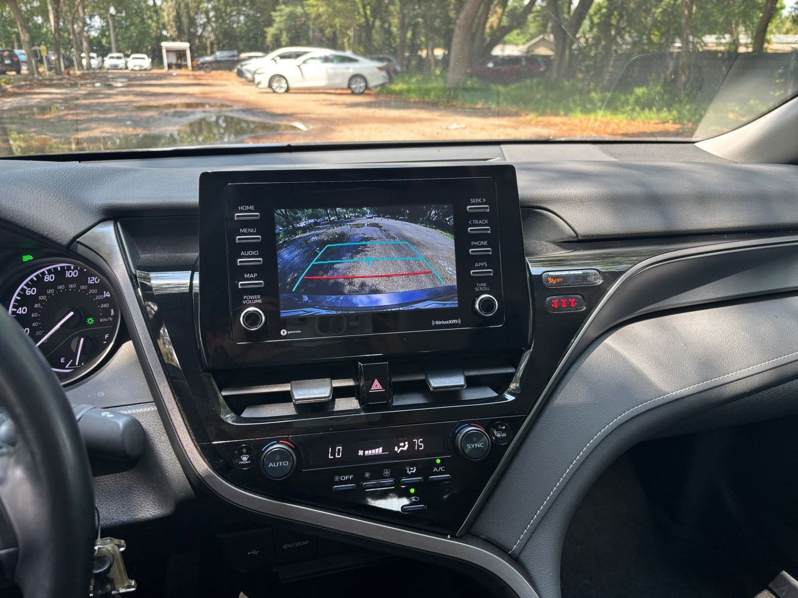Thumbnail: 2023 Toyota Camry - 17