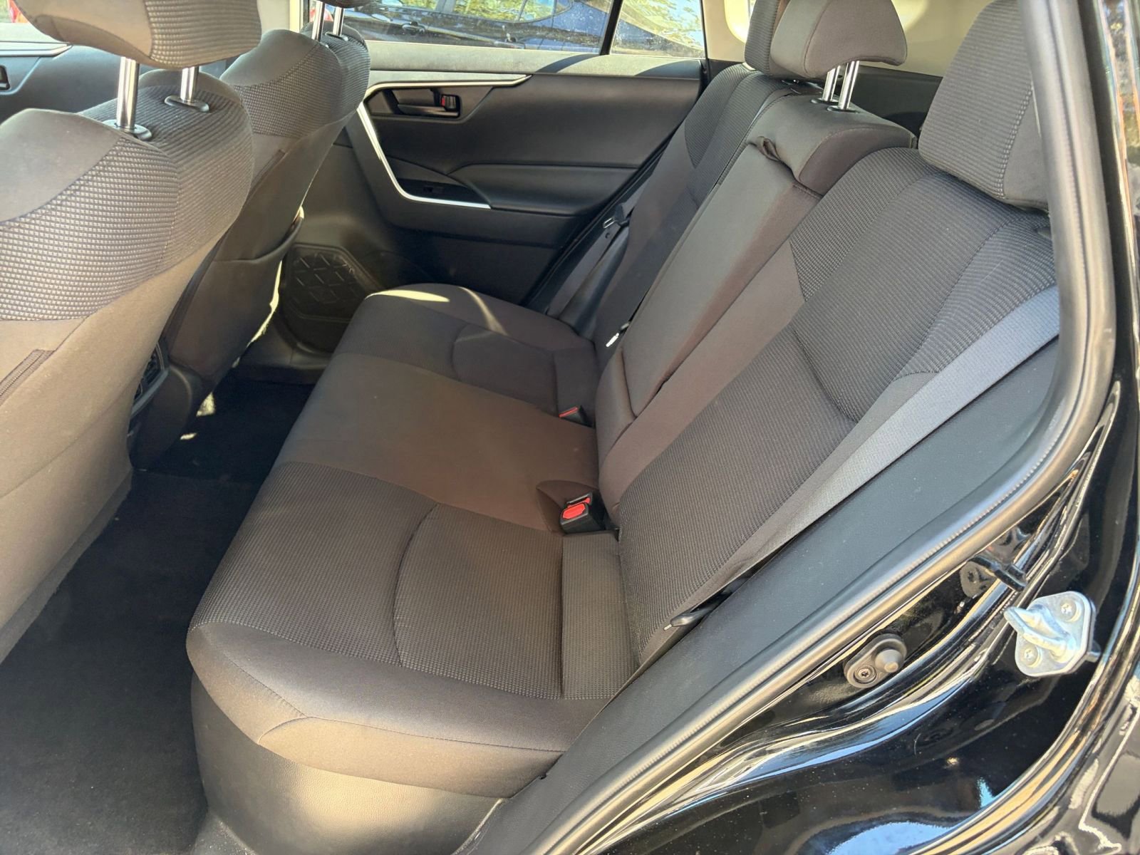 Thumbnail: 2025 Toyota RAV4 - 31