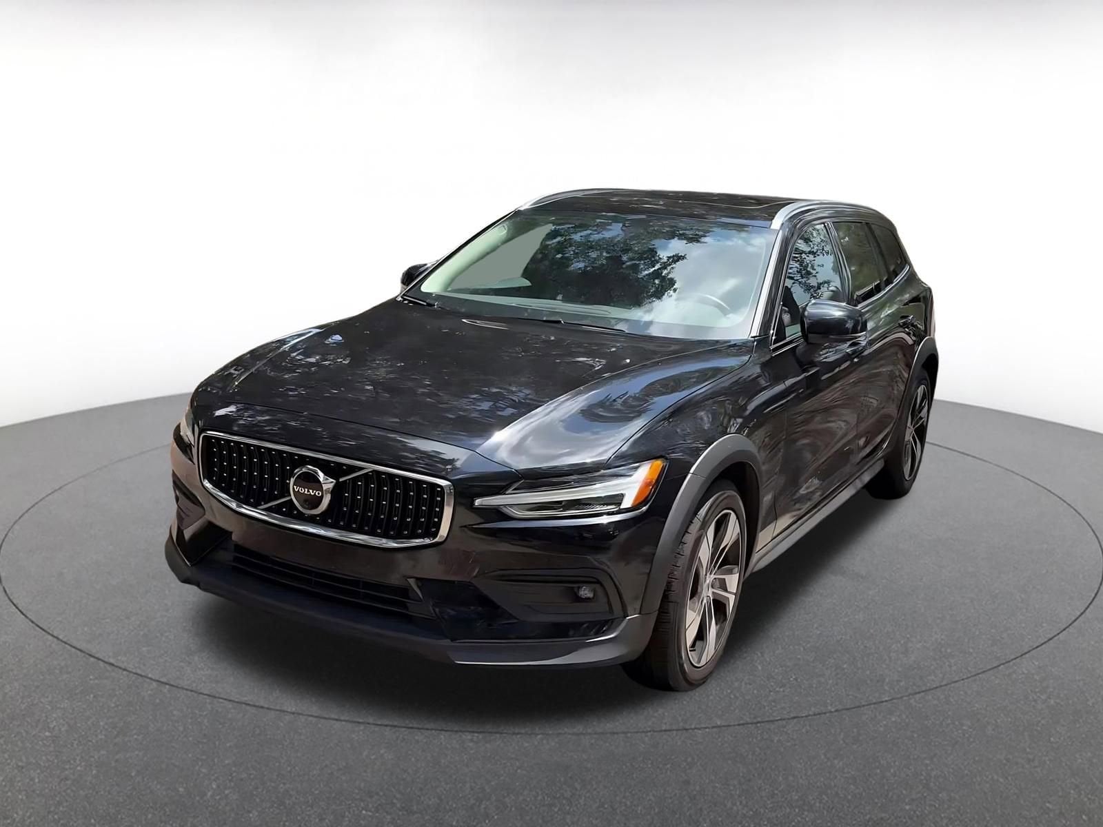 Thumbnail: 2025 Volvo S60 - 7