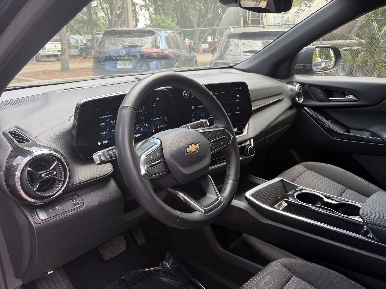 Thumbnail: 2025 Chevrolet Equinox - 33