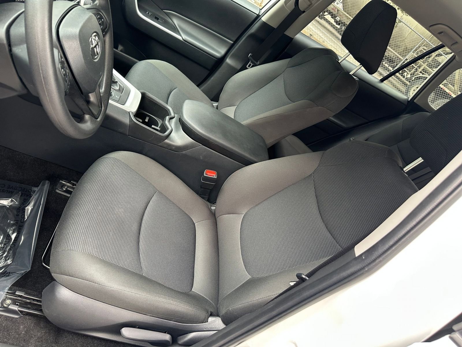 Thumbnail: 2025 Toyota RAV4 - 30