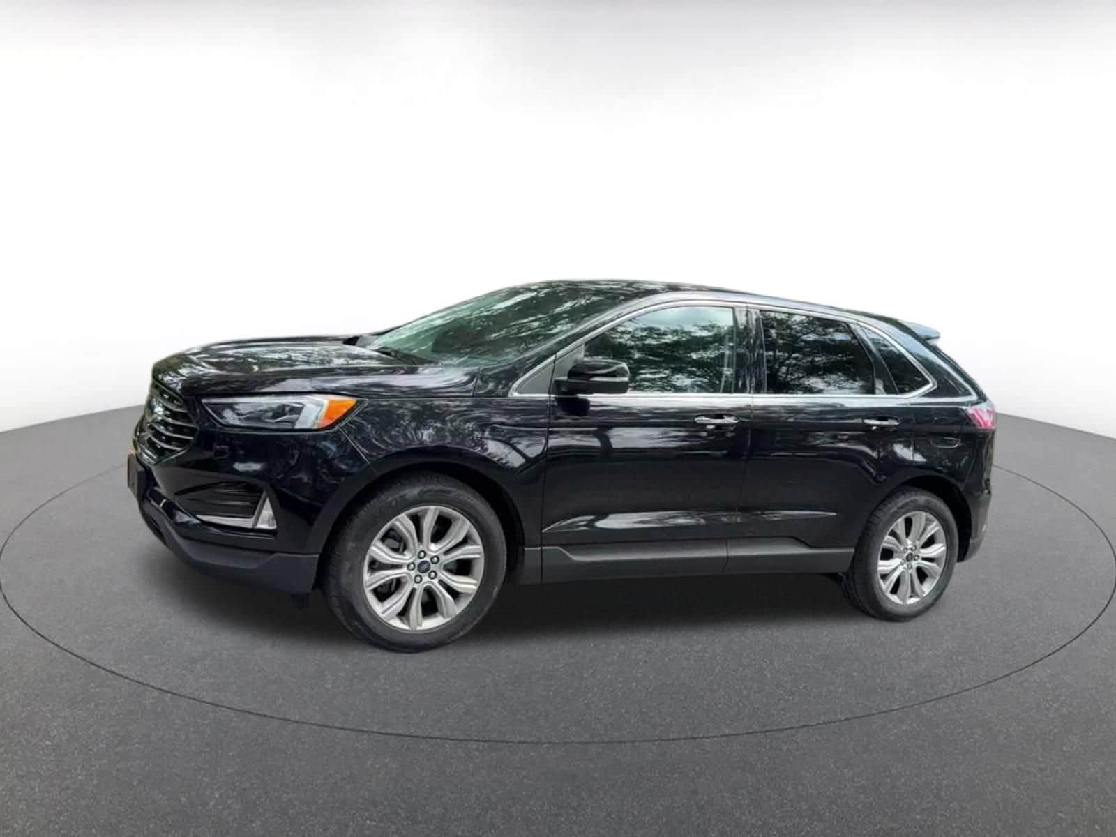 Thumbnail: 2022 Ford Edge - 6