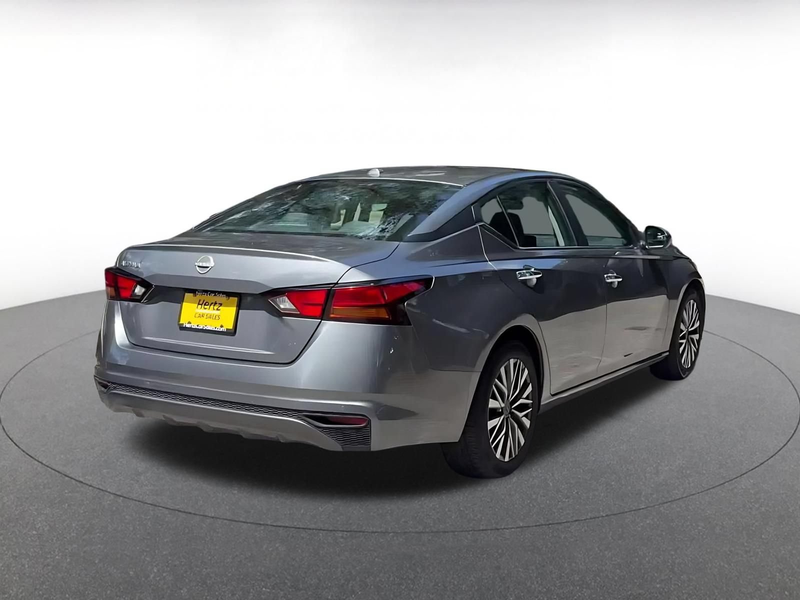 Thumbnail: 2025 Nissan Altima - 14
