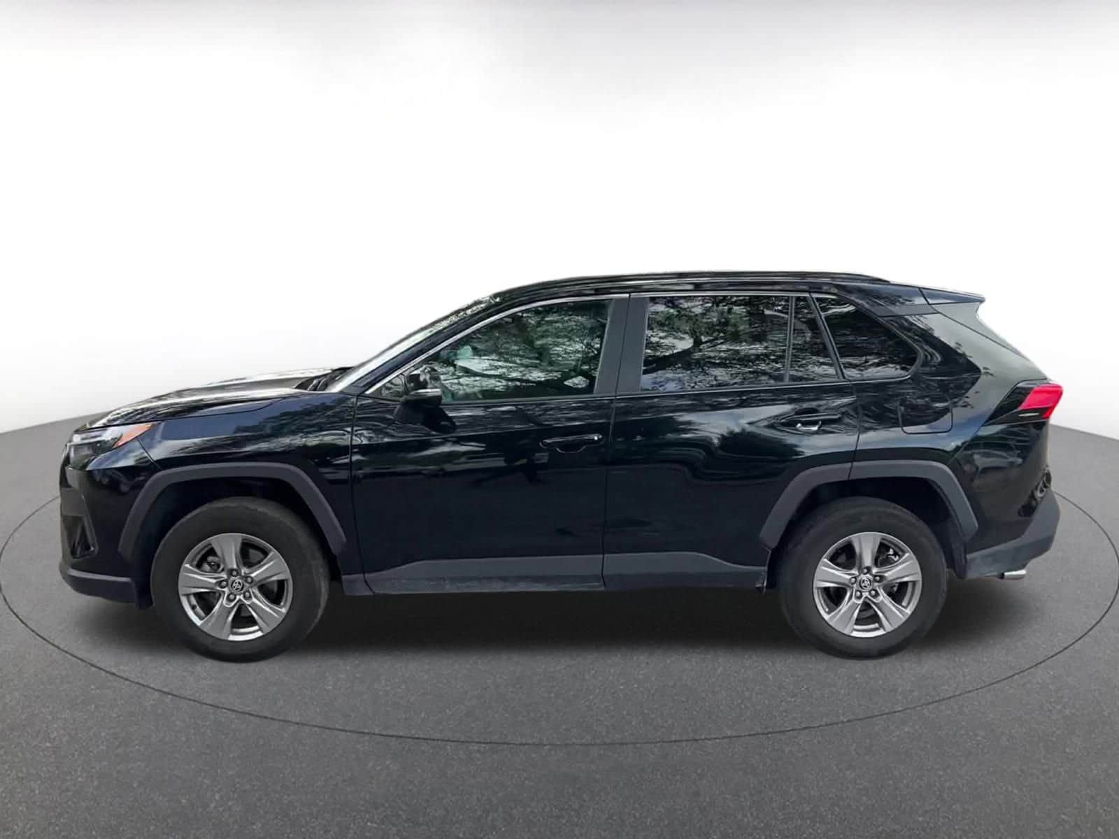 Thumbnail: 2024 Toyota RAV4 - 9