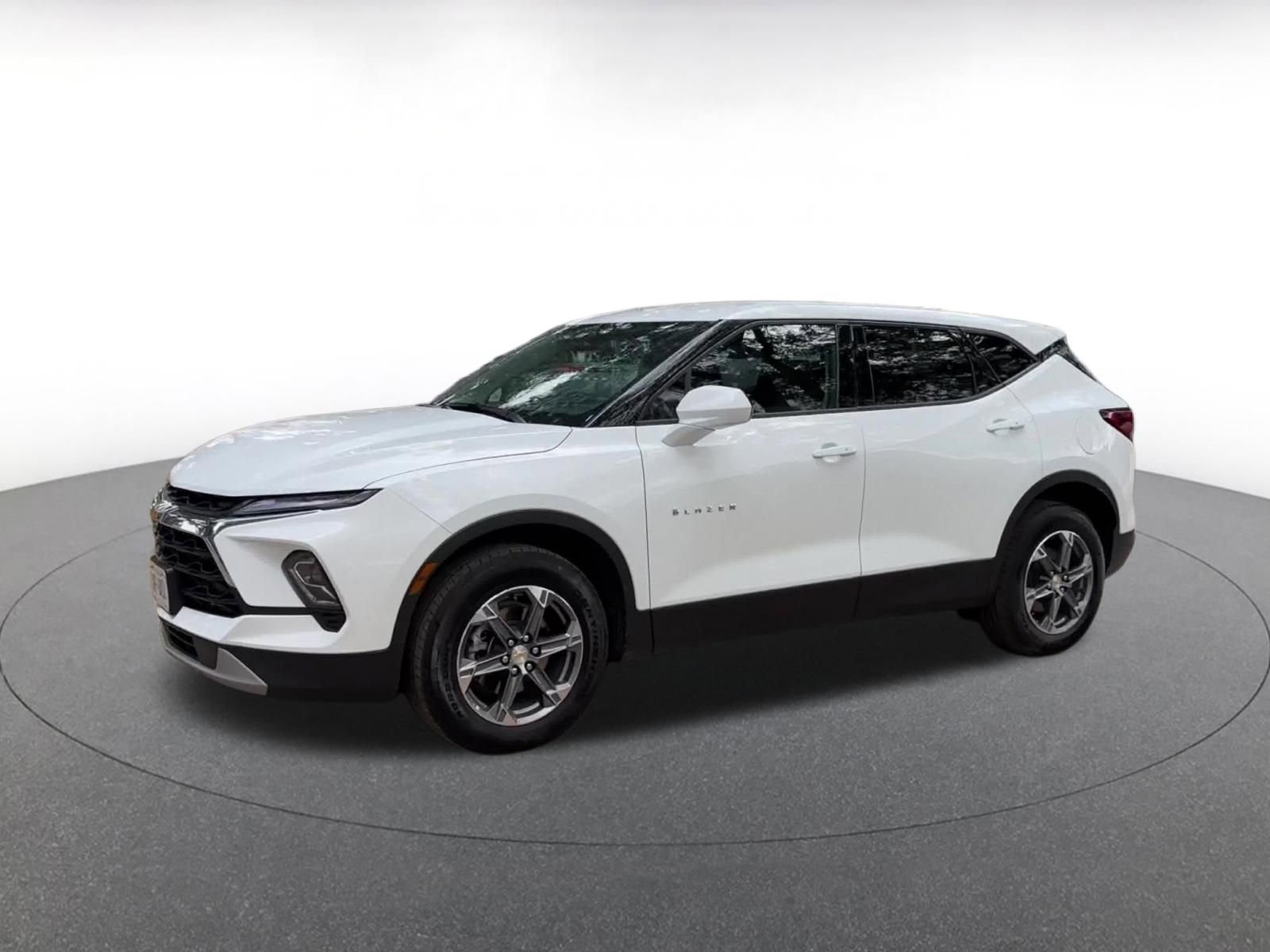Thumbnail: 2025 Chevrolet Blazer - 8