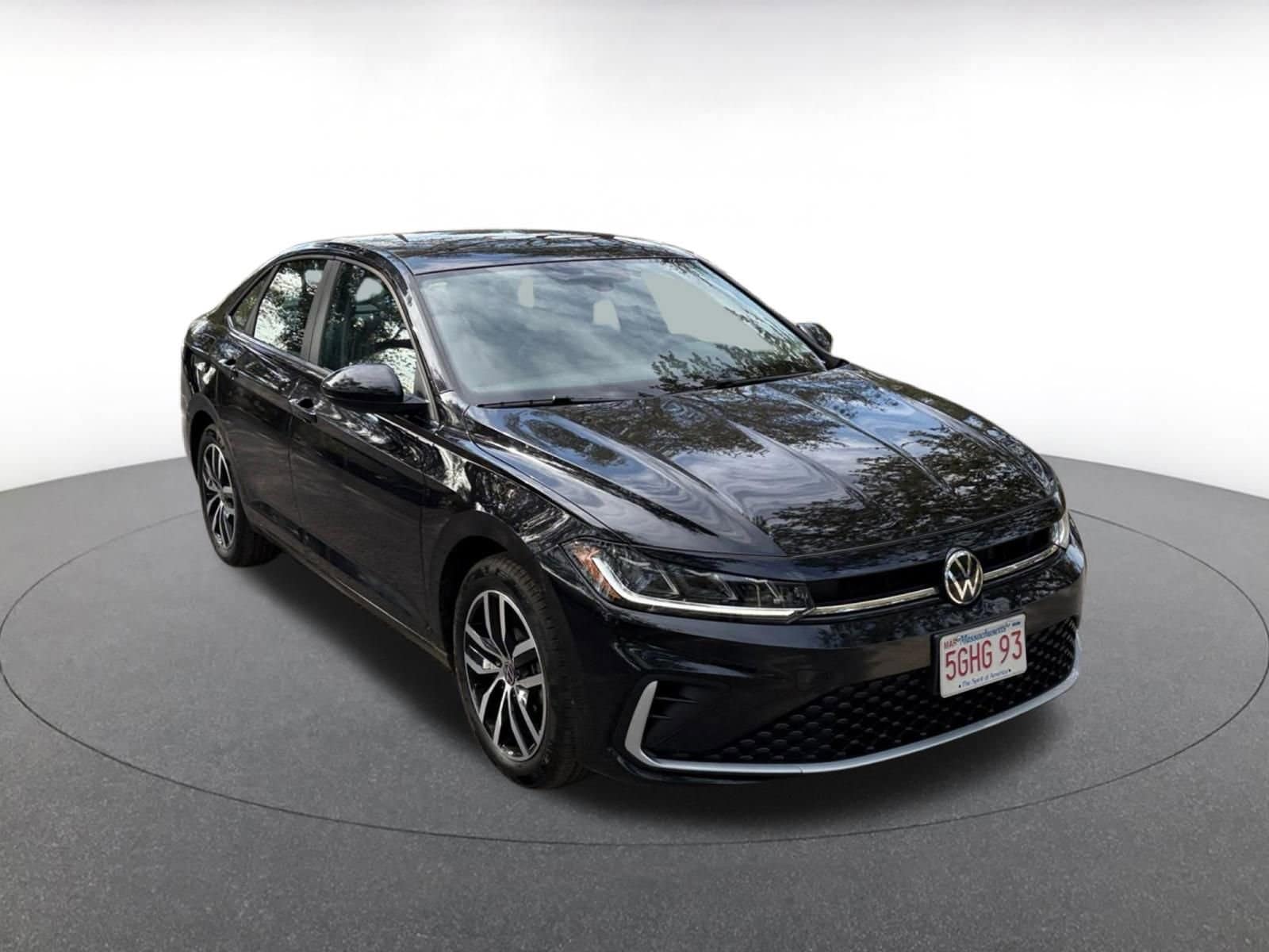 Thumbnail: 2025 Volkswagen Jetta - 1