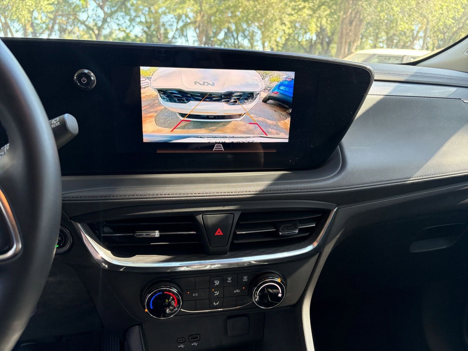 Thumbnail: 2025 Buick Encore GX - 17