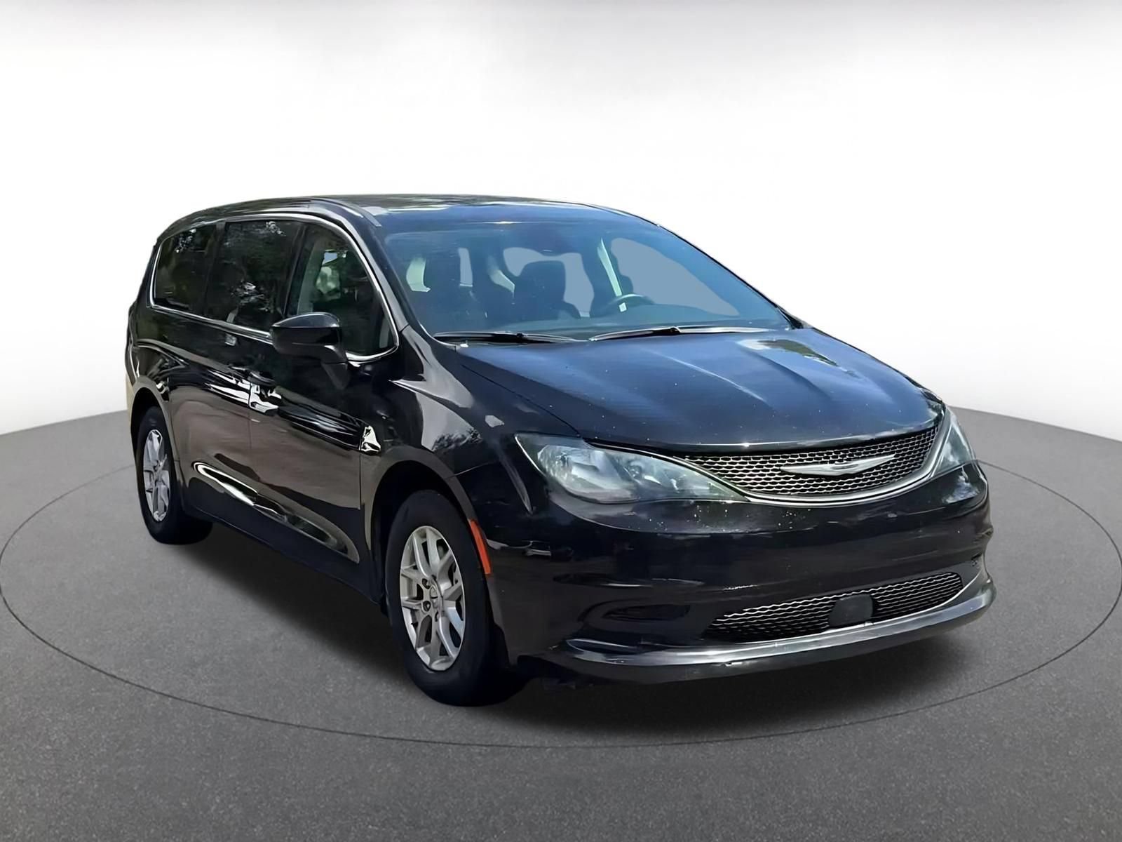 Thumbnail: 2024 Chrysler Voyager - 3