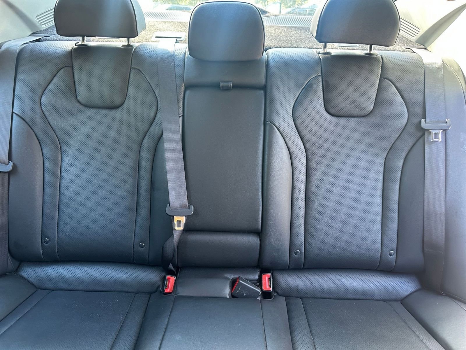 Thumbnail: 2025 Hyundai Elantra - 32