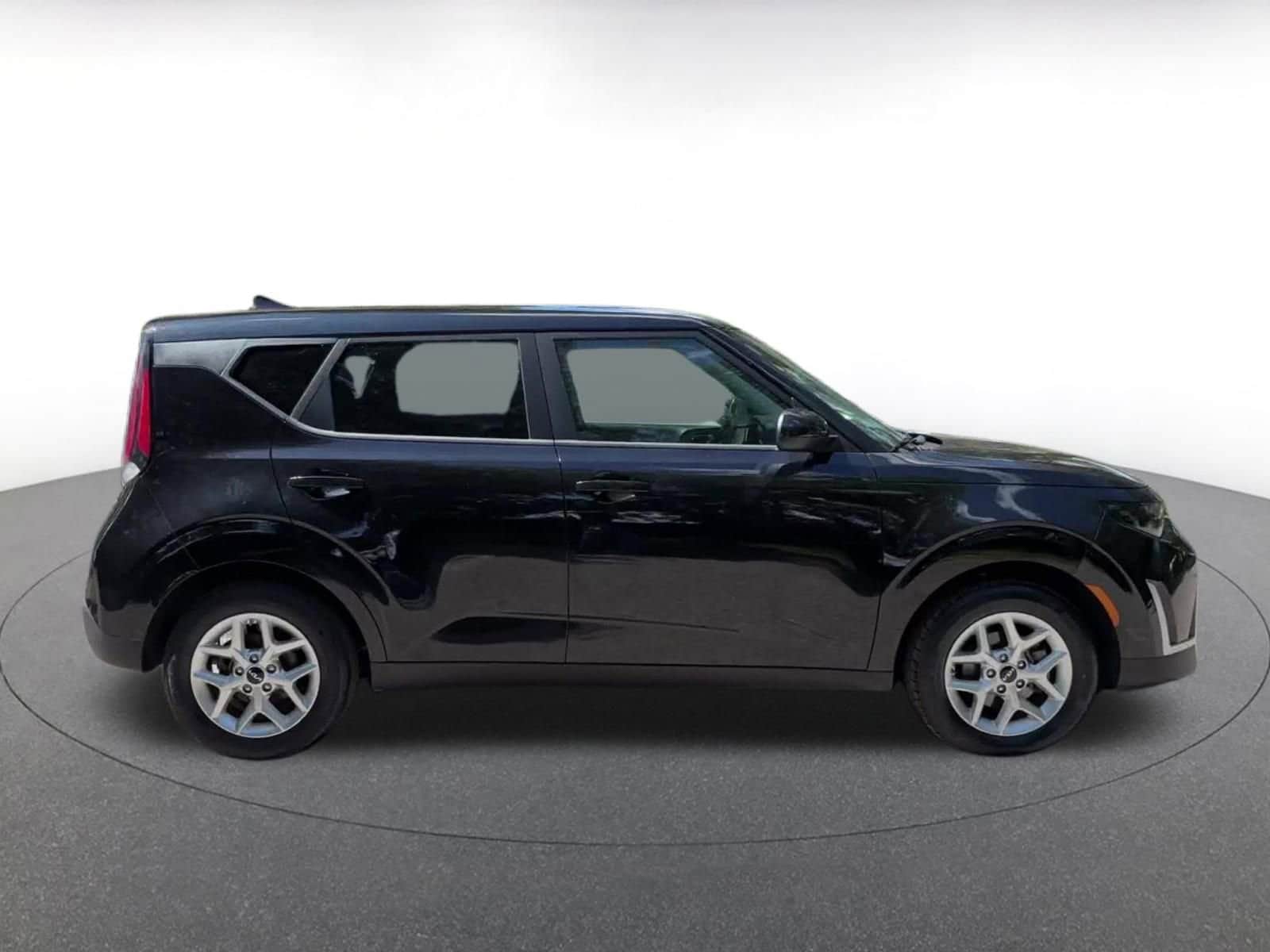 Thumbnail: 2025 Kia Soul - 16