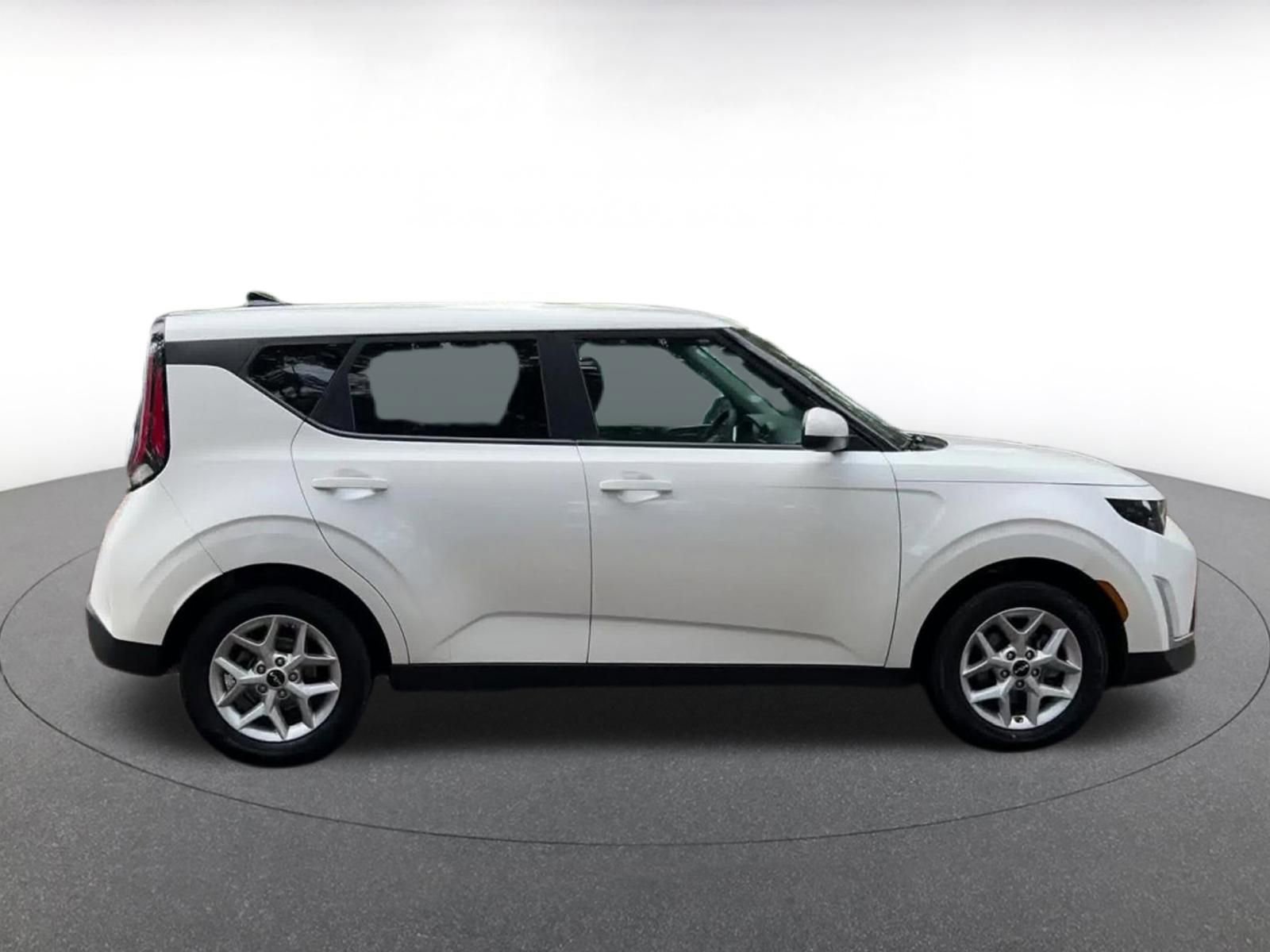 Thumbnail: 2025 Kia Soul - 16