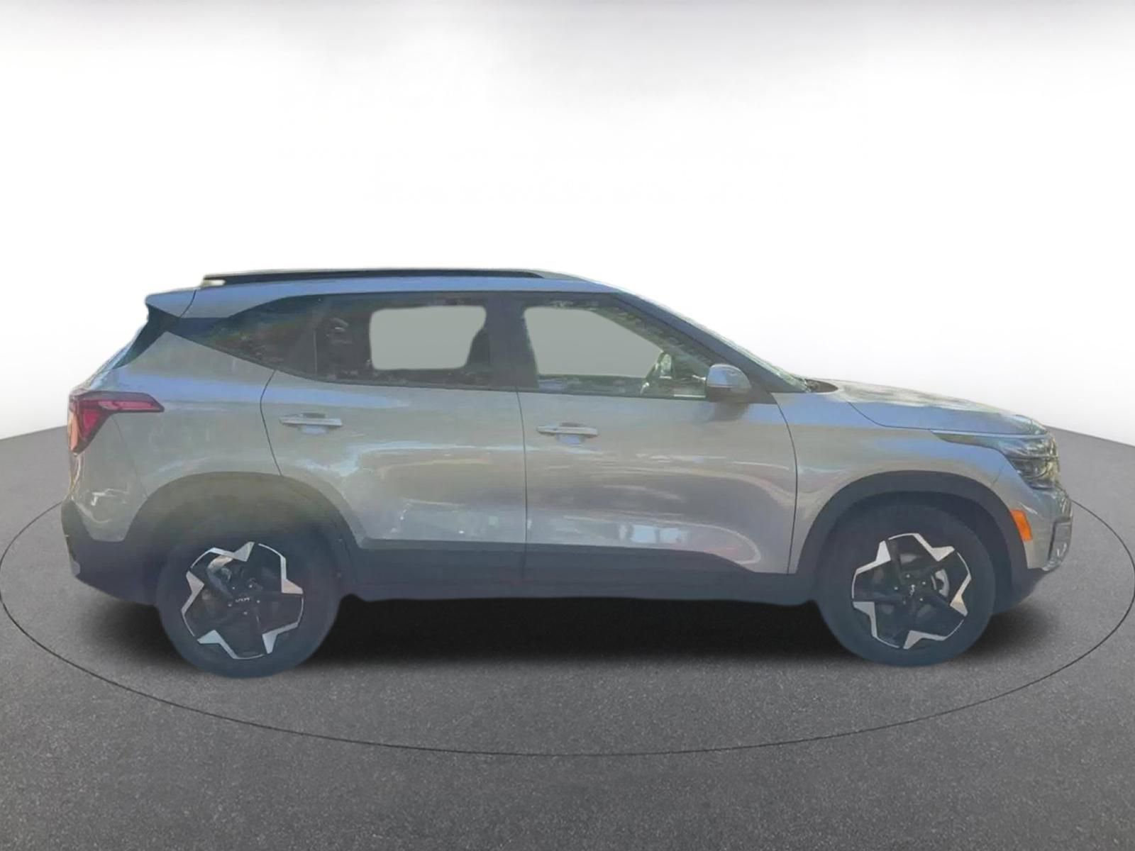 Thumbnail: 2025 Kia Seltos - 16