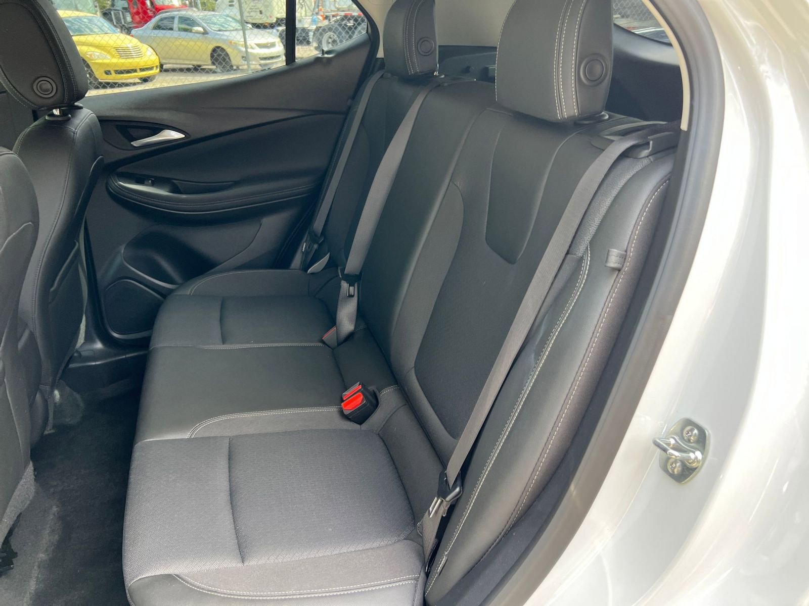 Thumbnail: 2025 Buick Encore GX - 32