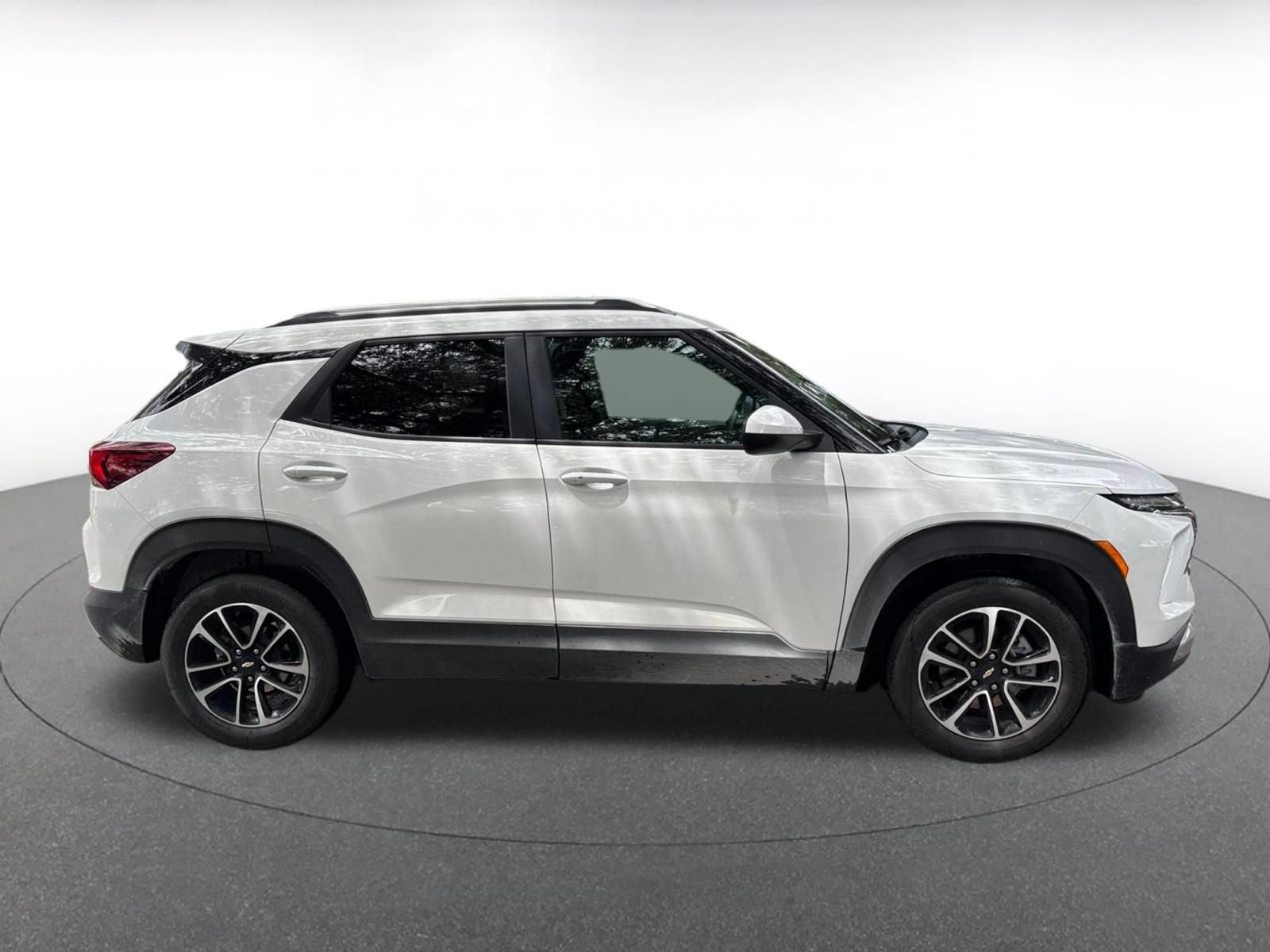 Thumbnail: 2025 Chevrolet TrailBlazer - 13