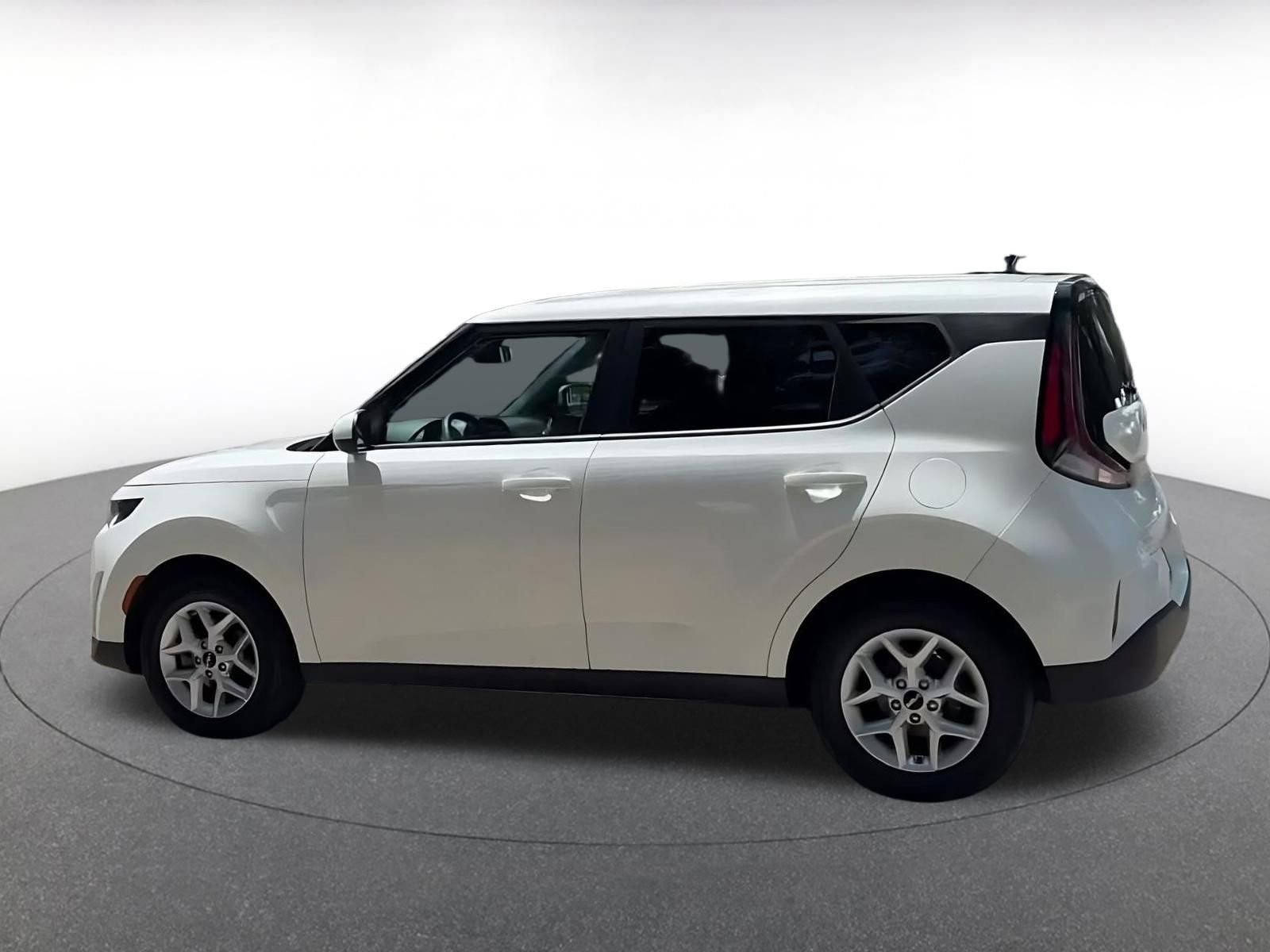Thumbnail: 2025 Kia Soul - 10