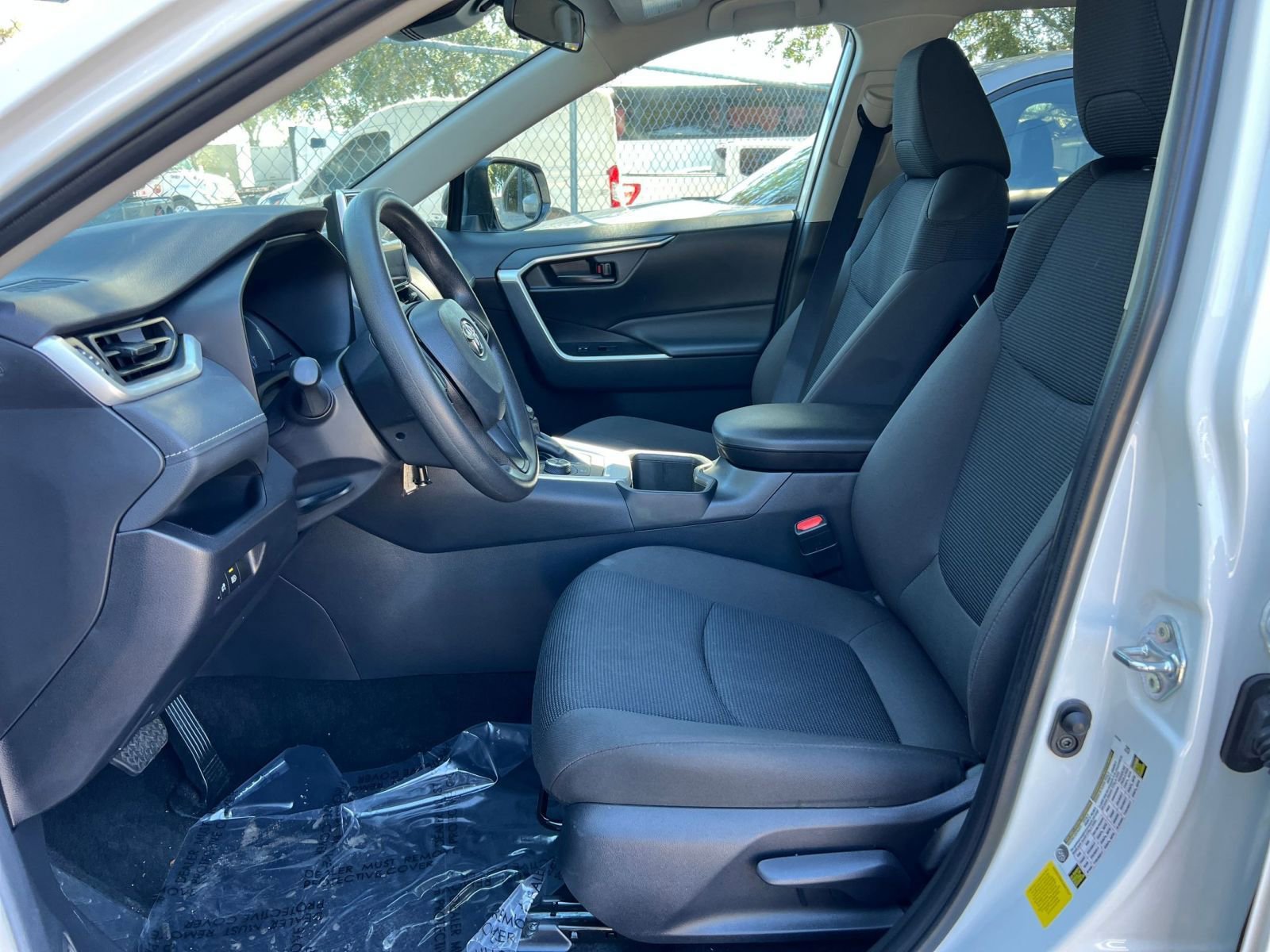 Thumbnail: 2025 Toyota RAV4 - 21