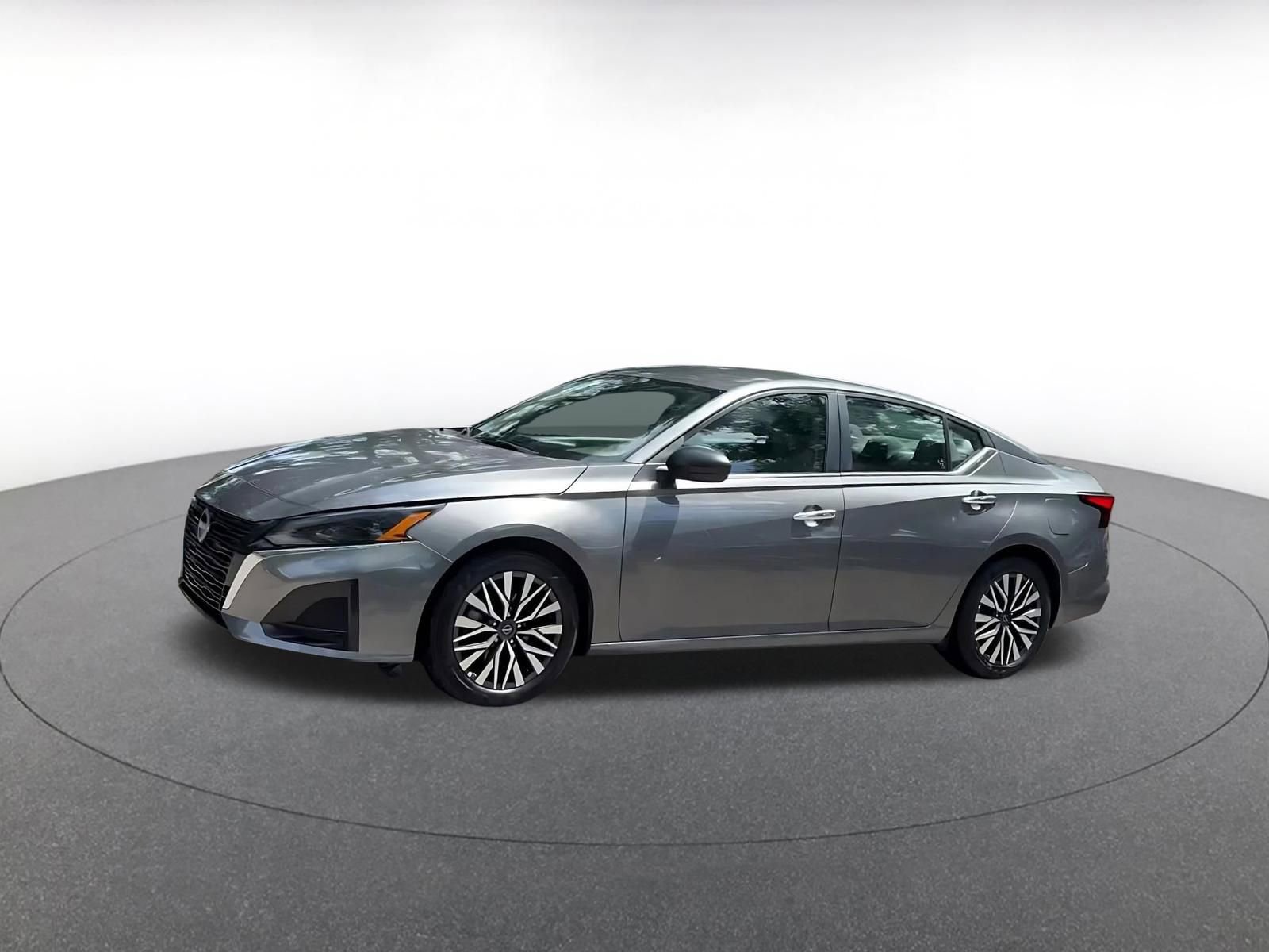 Thumbnail: 2025 Nissan Altima - 8