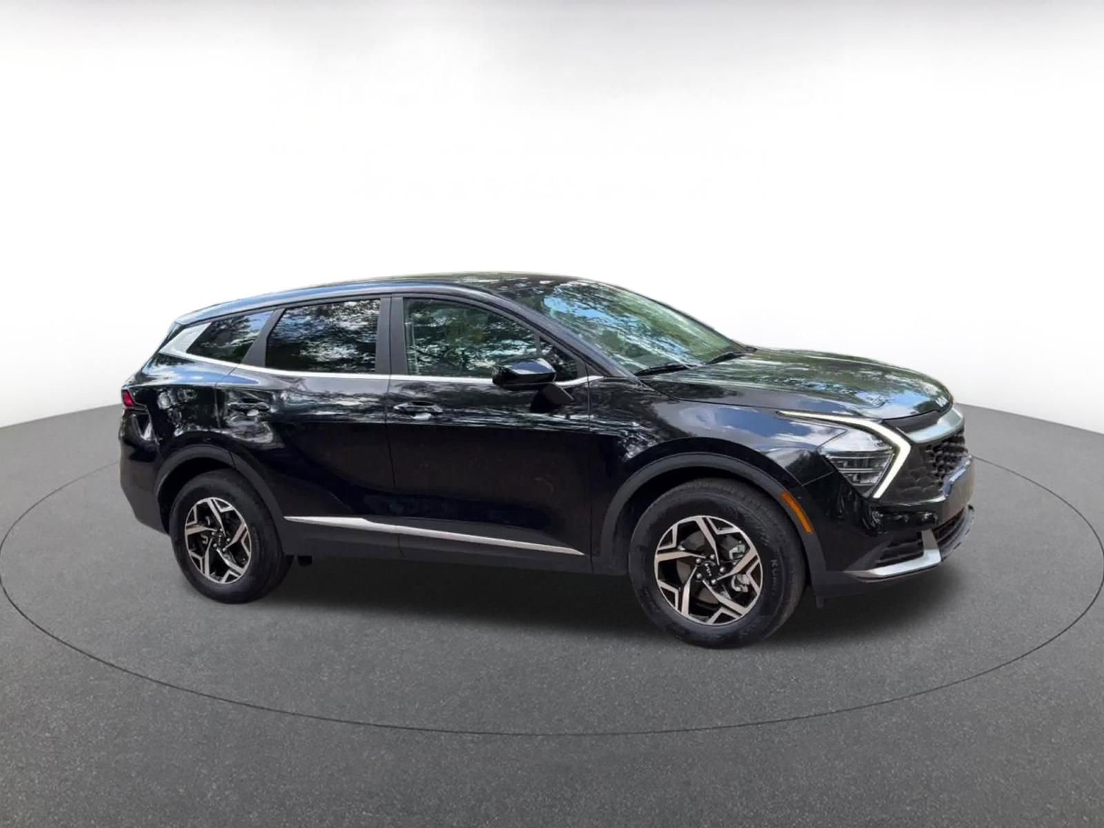 Thumbnail: 2025 Kia Sportage - 2