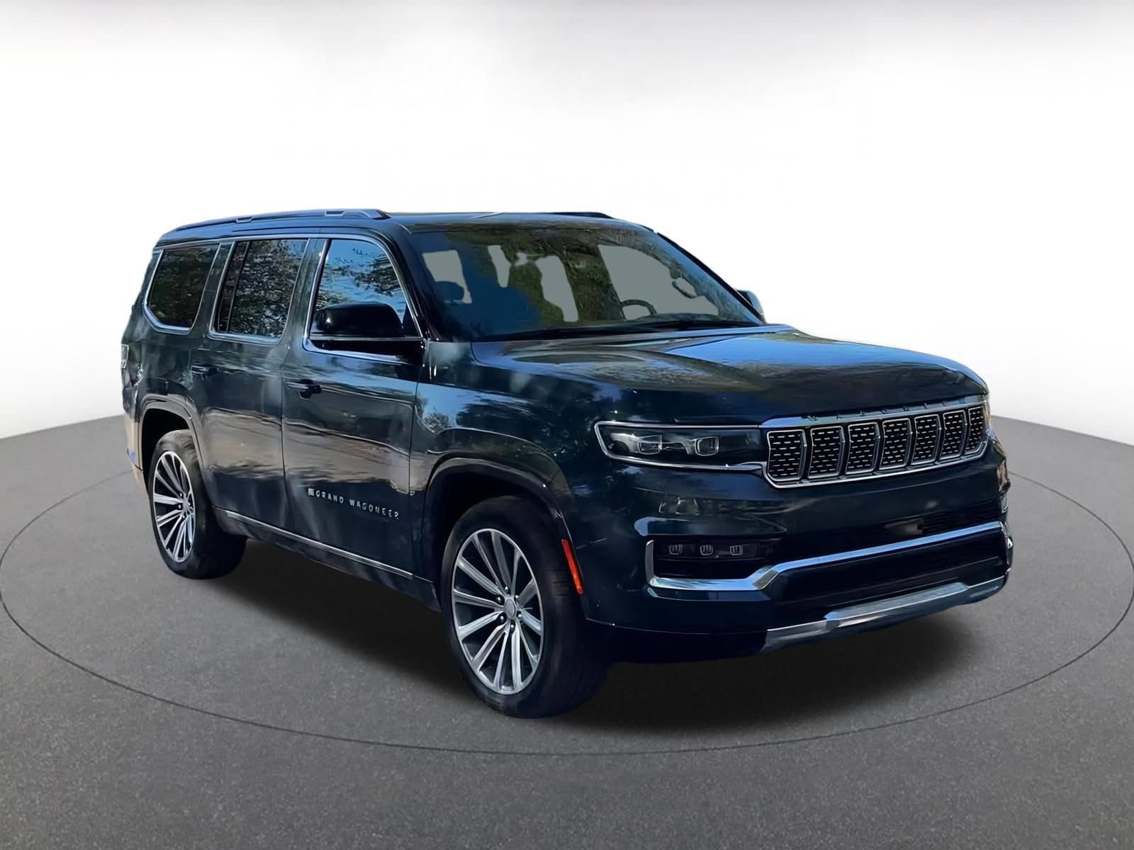 Thumbnail: 2023 Jeep Grand Wagoneer - 3