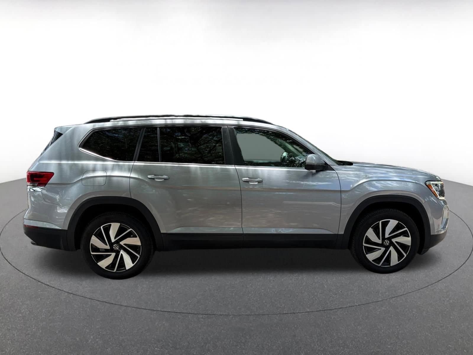Thumbnail: 2024 Volkswagen Atlas - 8