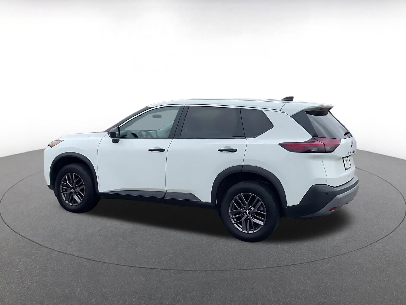 Thumbnail: 2023 Nissan Rogue - 9