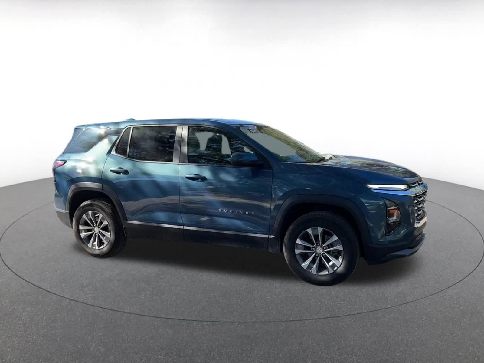 Thumbnail: 2025 Chevrolet Equinox - 2