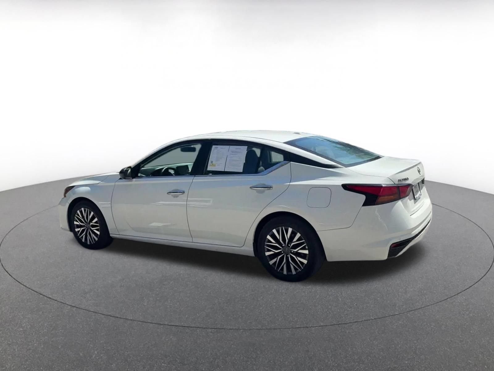 Thumbnail: 2025 Nissan Altima - 8