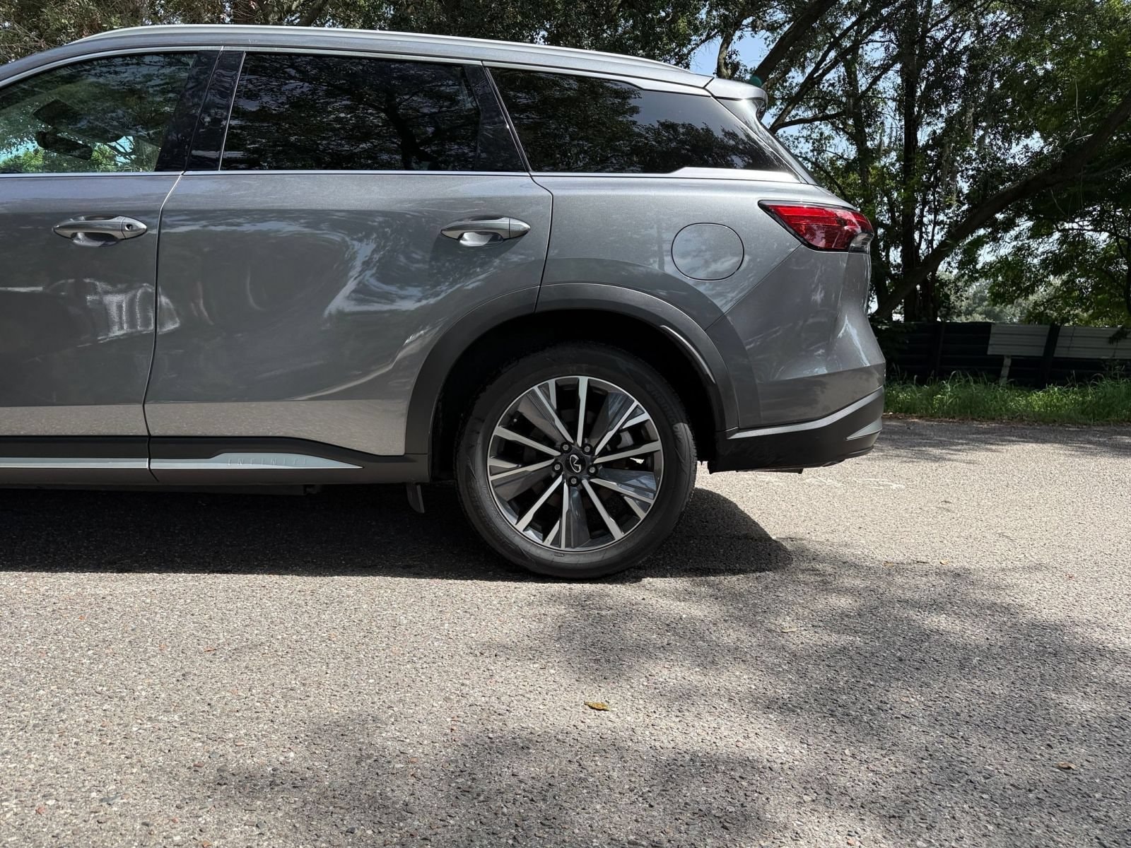 Thumbnail: 2026 INFINITI QX60 - 10
