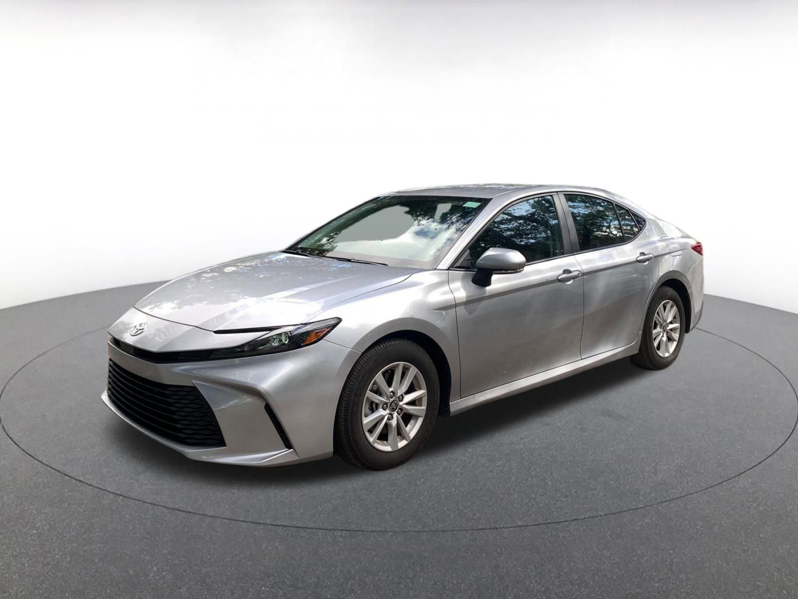 Thumbnail: 2025 Toyota Camry - 3