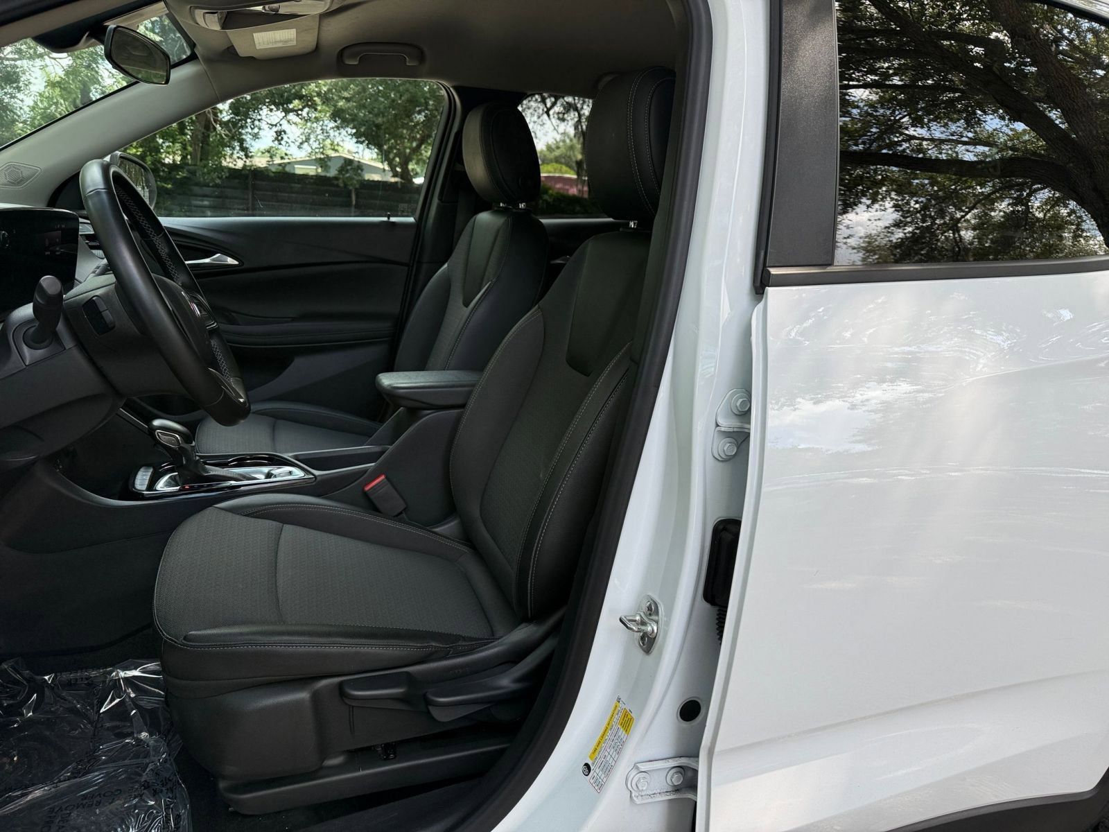Thumbnail: 2025 Buick Encore GX - 33