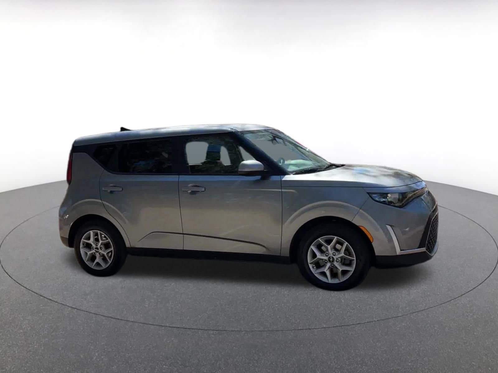 Thumbnail: 2025 Kia Soul - 2