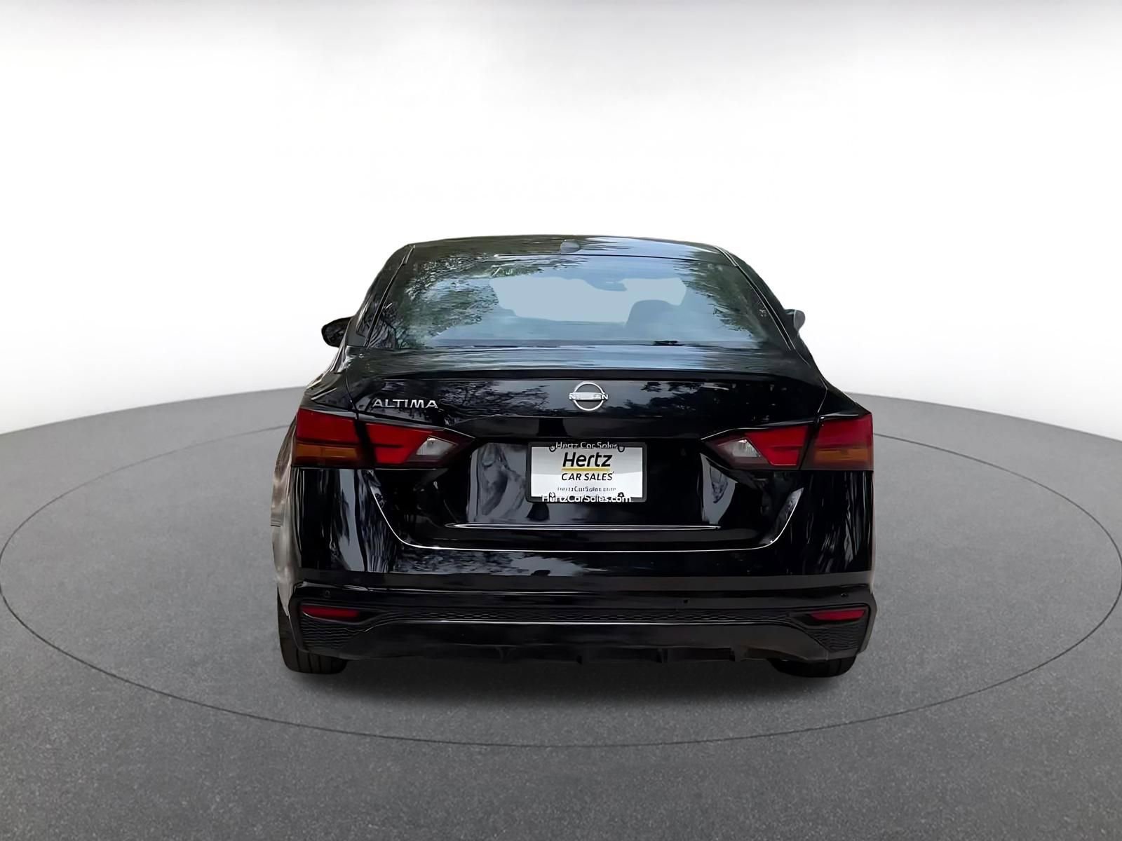 Thumbnail: 2025 Nissan Altima - 12