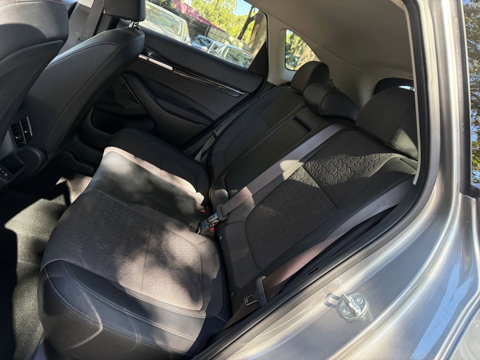 Thumbnail: 2025 Kia Seltos - 32