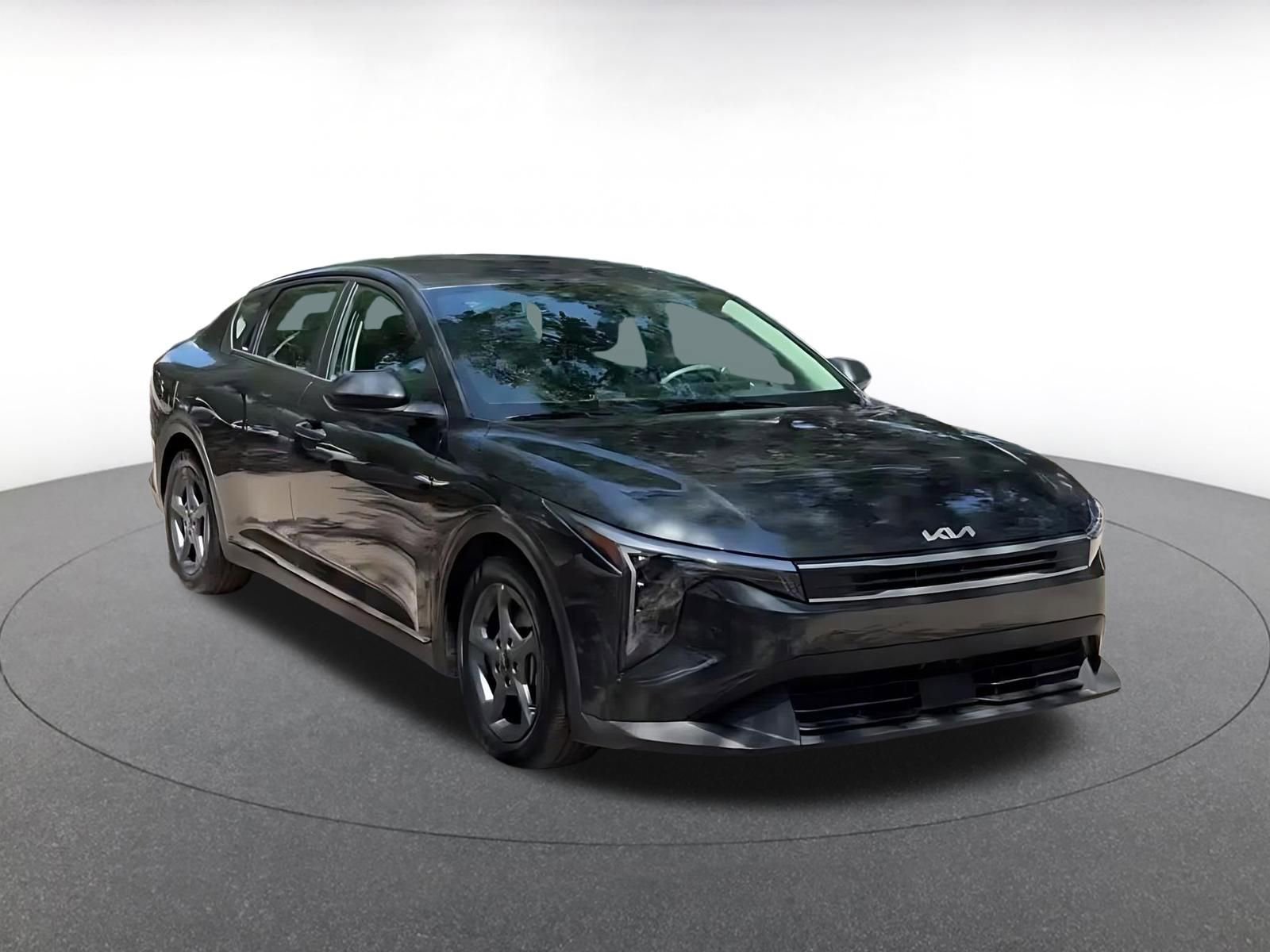 Thumbnail: 2025 Kia K4 - 3