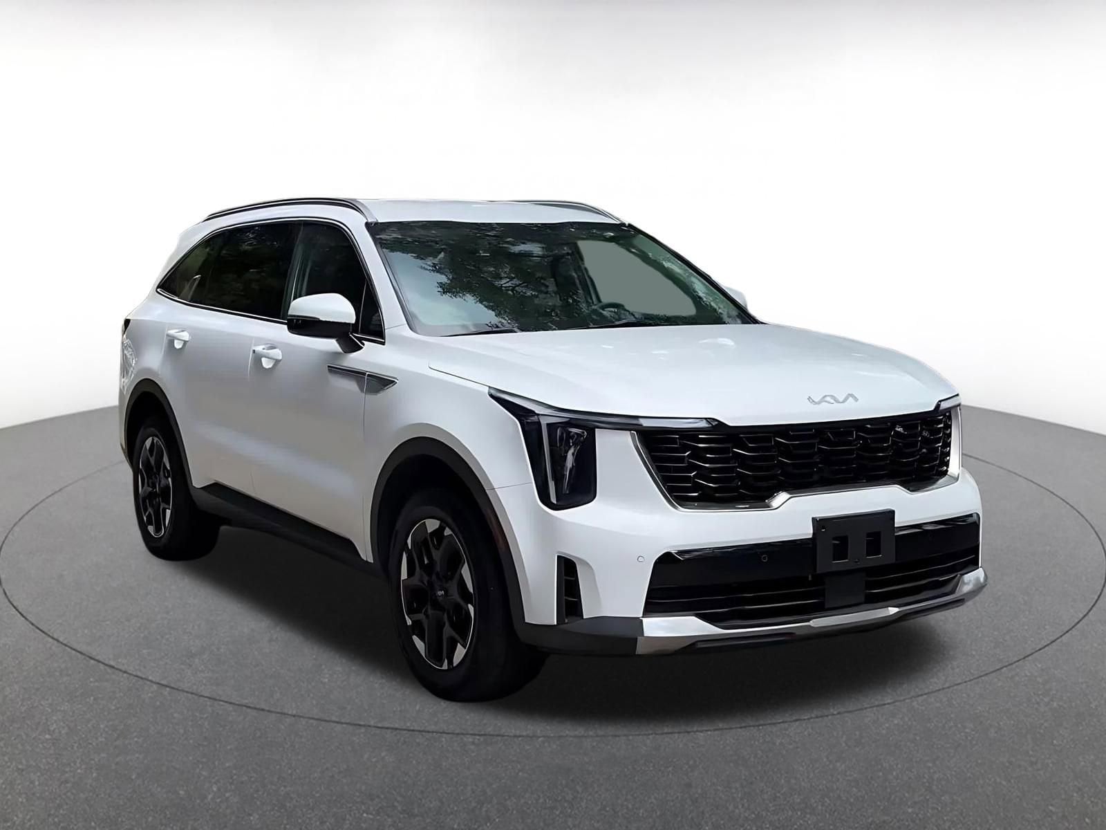 Thumbnail: 2024 Kia Sorento - 3