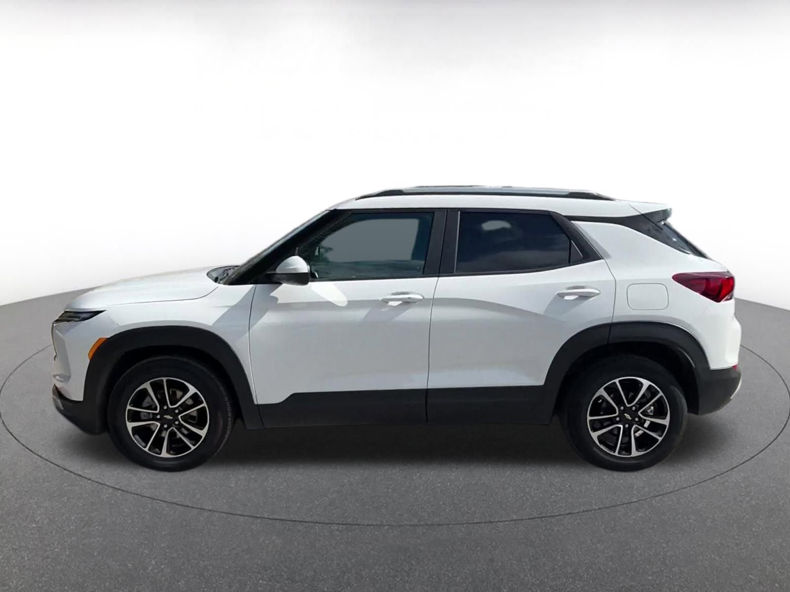 Thumbnail: 2025 Chevrolet TrailBlazer - 9