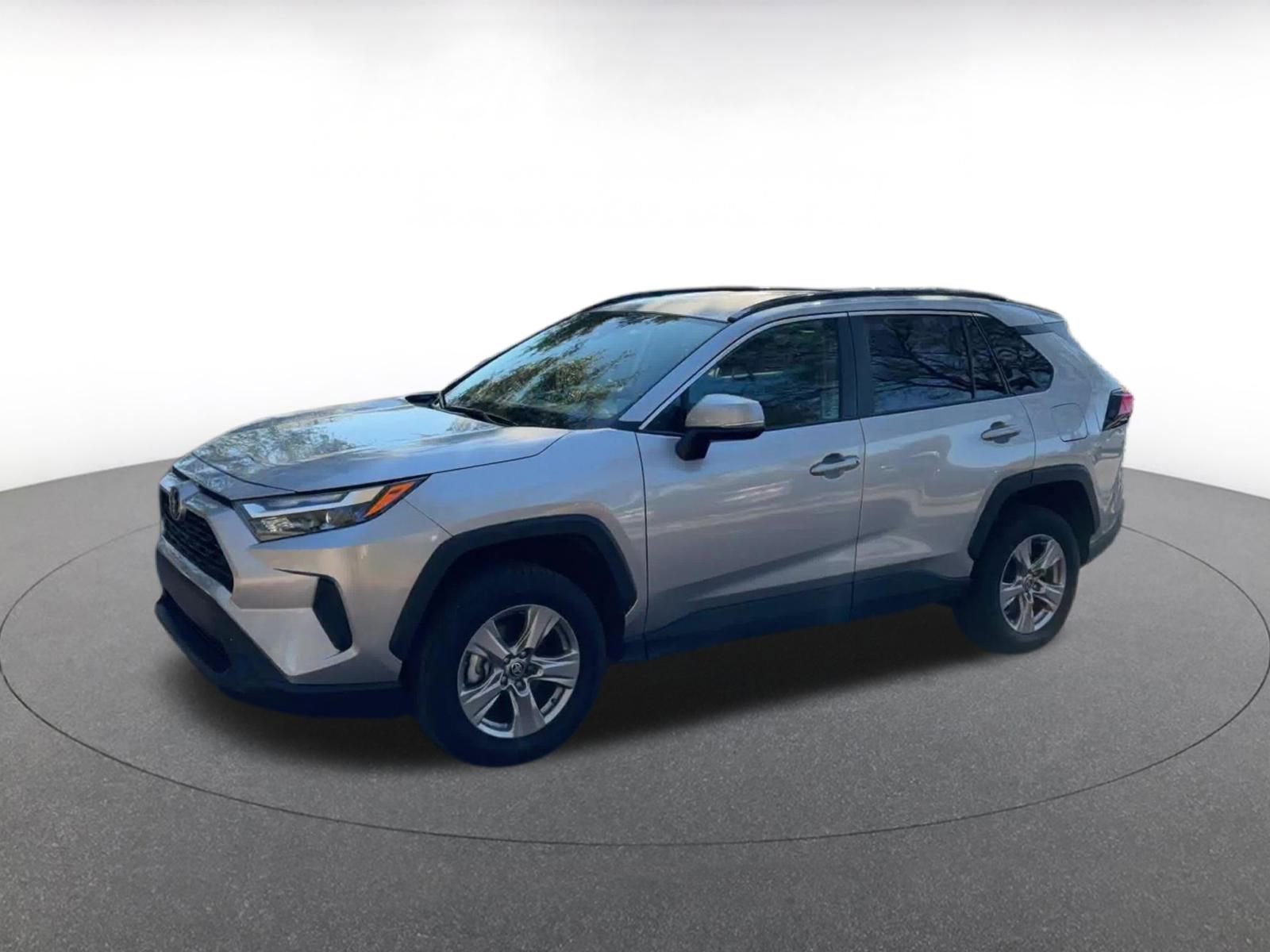 Thumbnail: 2025 Toyota RAV4 - 8