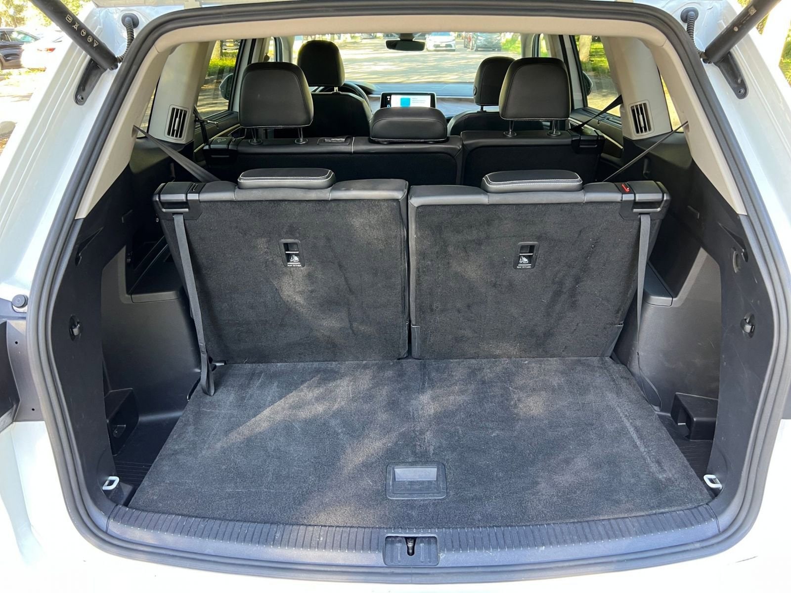 Thumbnail: 2025 Volkswagen Atlas - 24