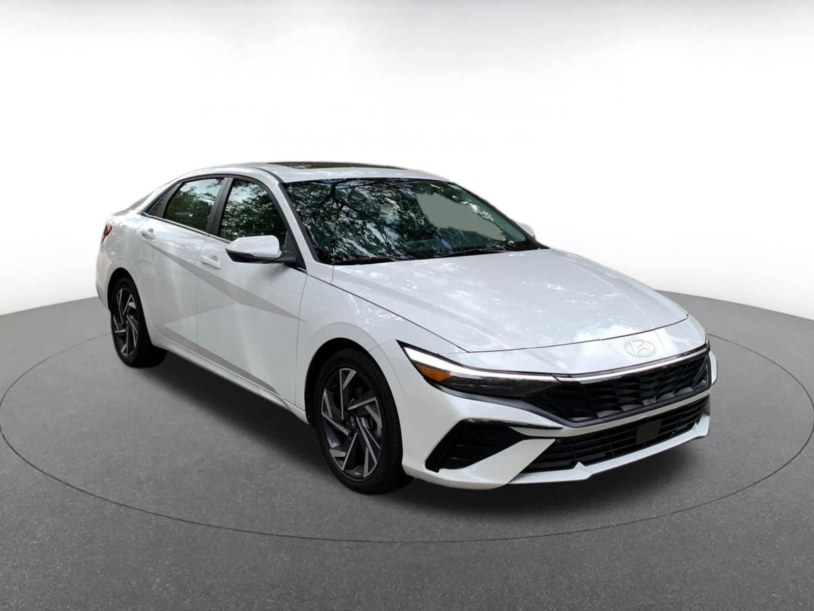 Thumbnail: 2025 Hyundai Elantra - 1