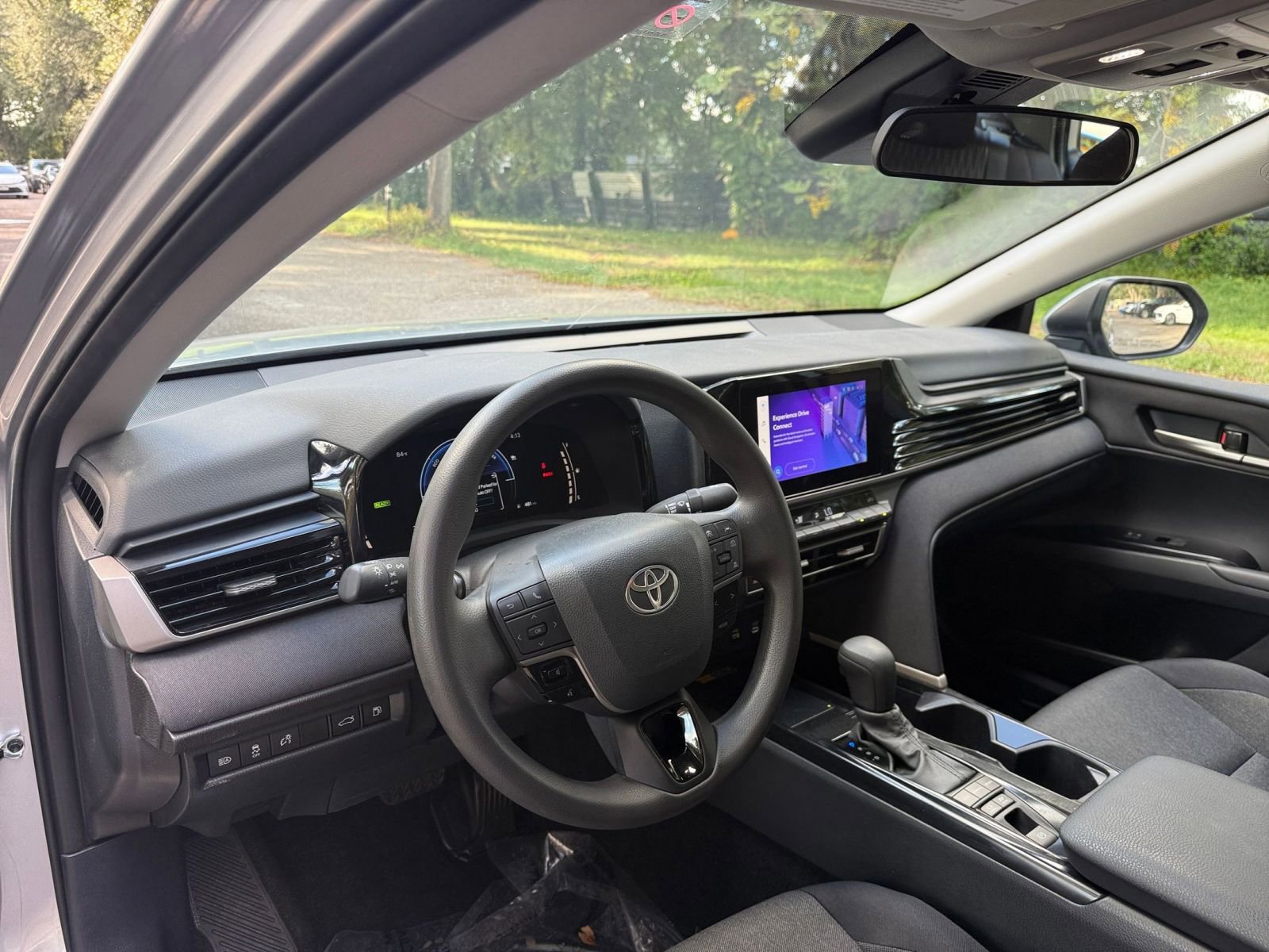 Thumbnail: 2025 Toyota Camry - 28