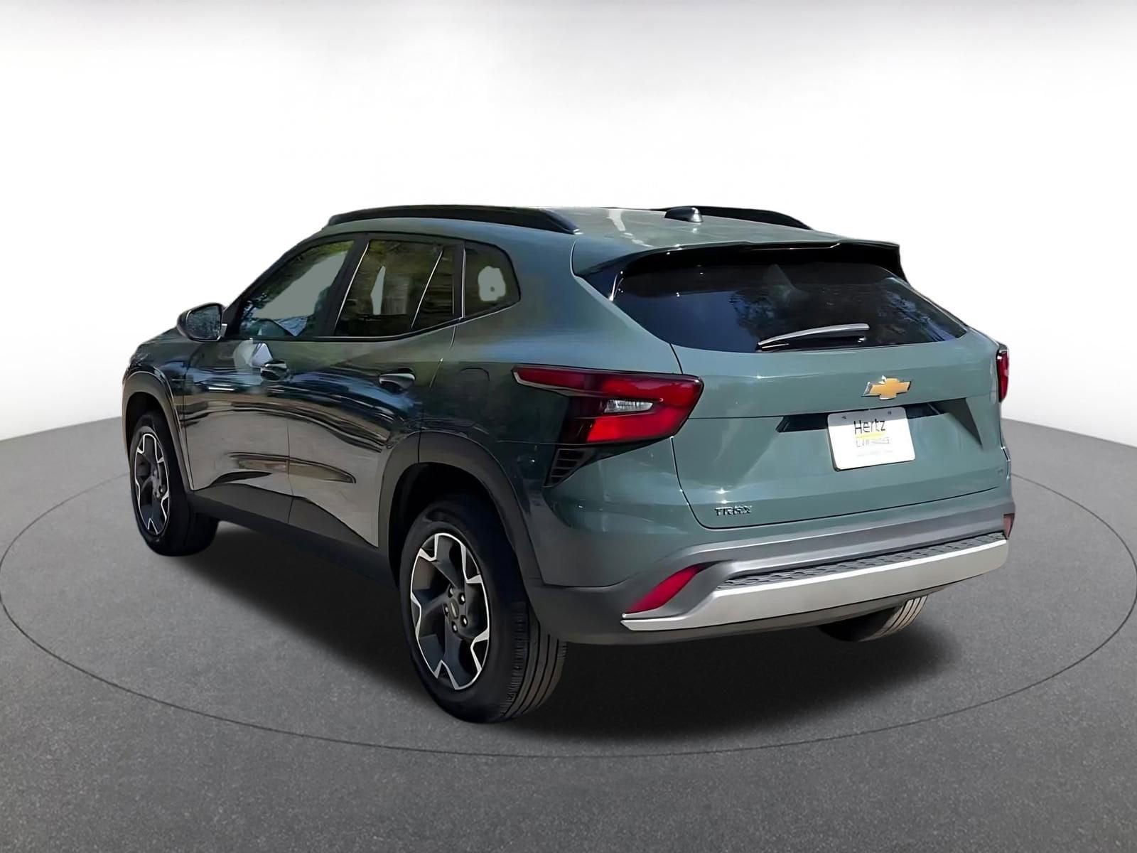 Thumbnail: 2025 Chevrolet Trax - 11