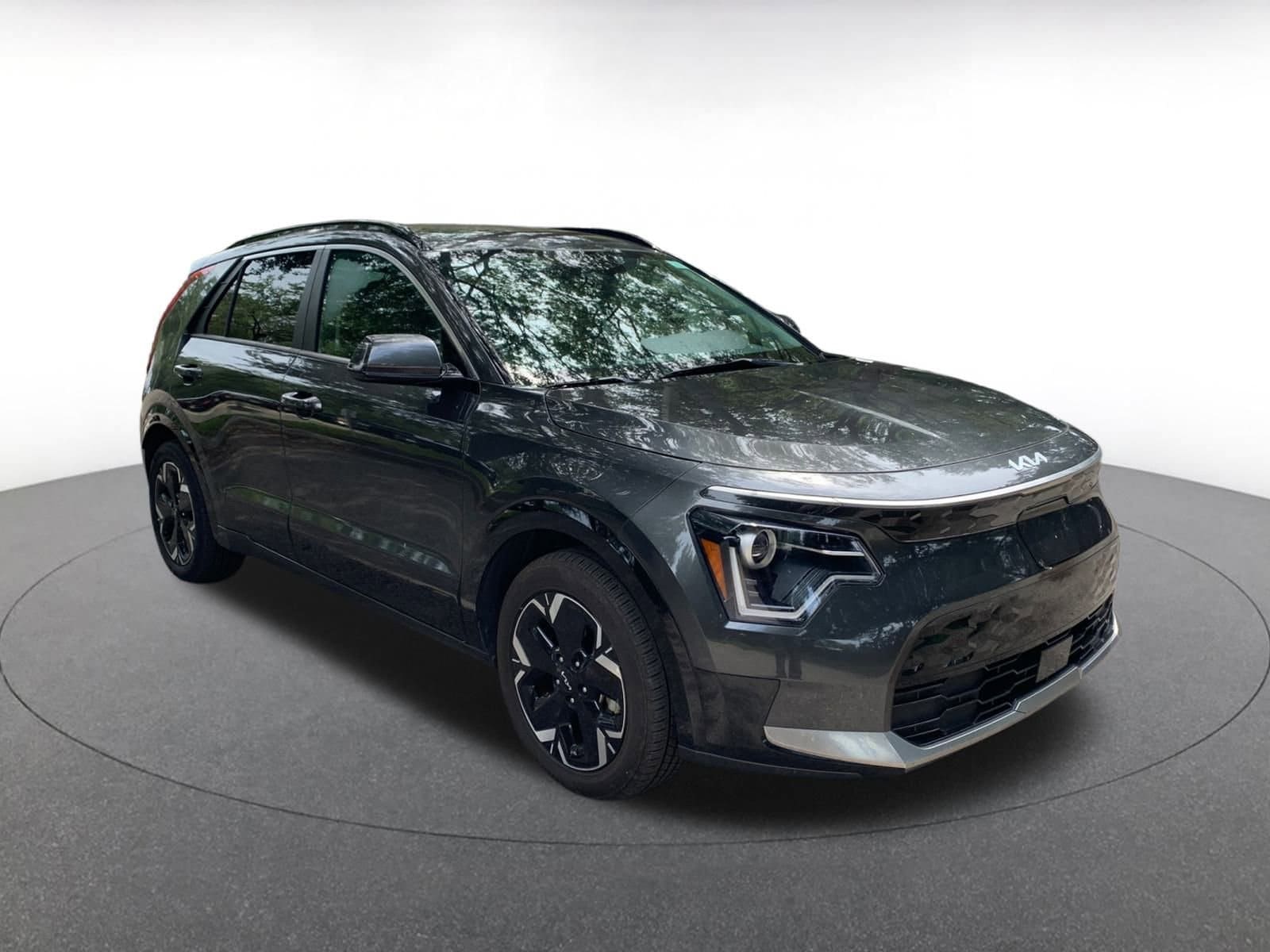 Thumbnail: 2023 Kia Niro - 1