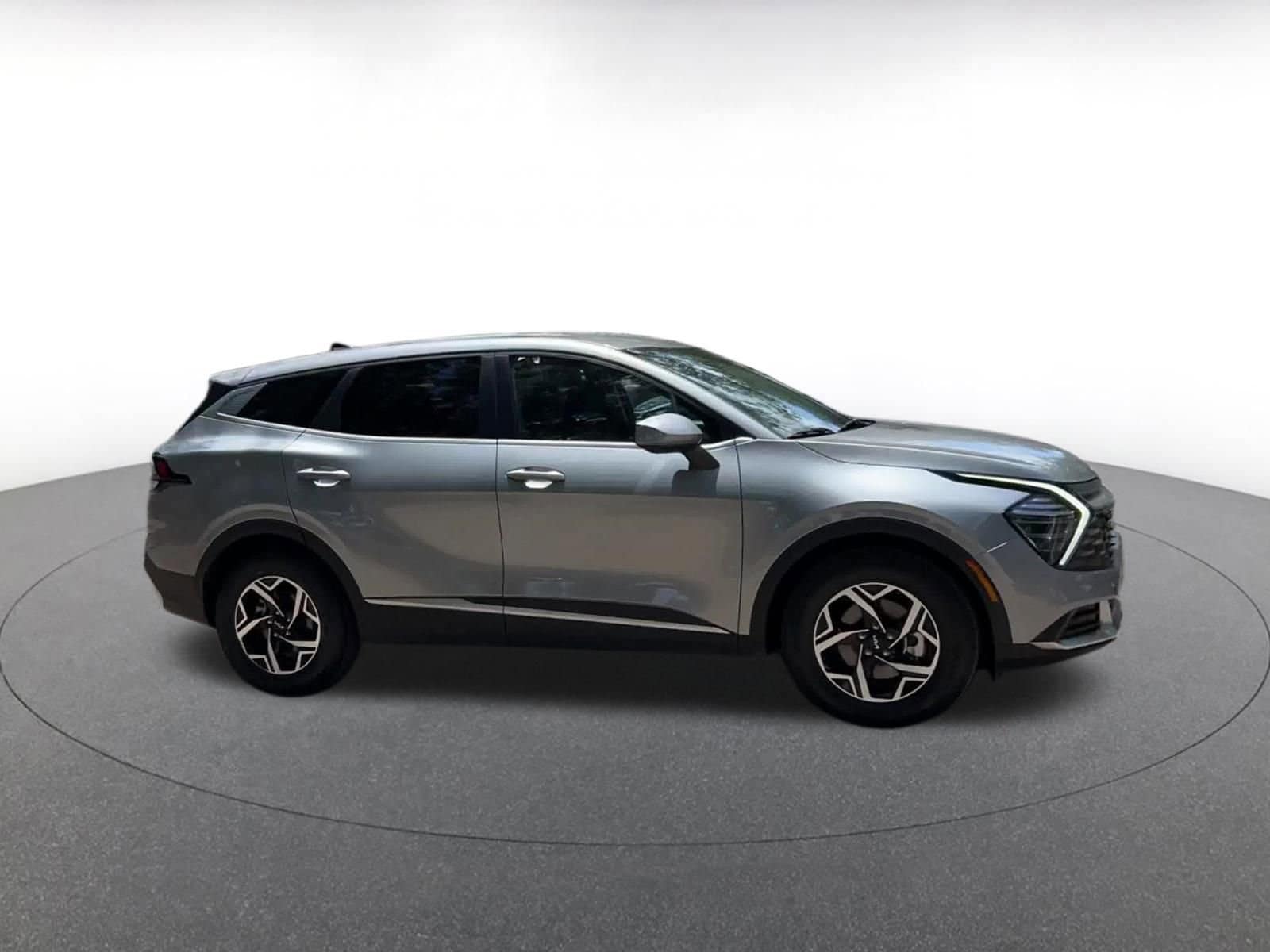 Thumbnail: 2025 Kia Sportage - 2