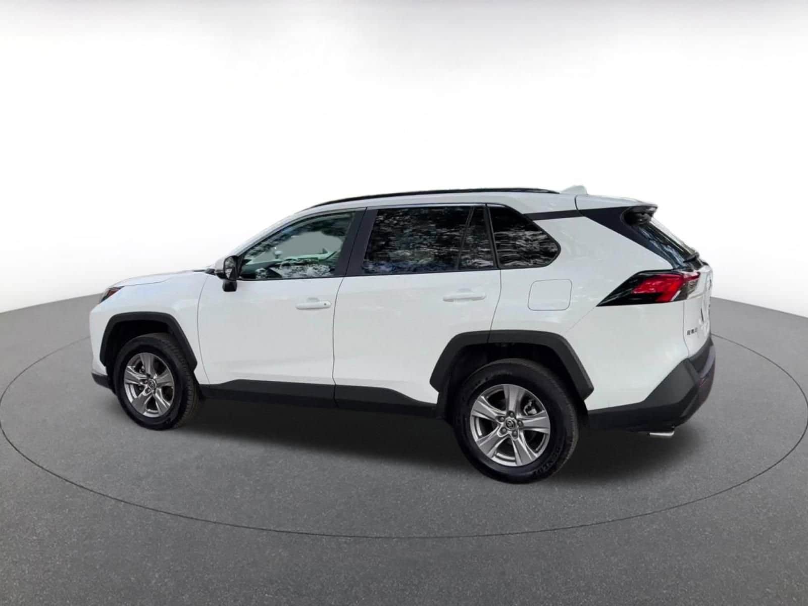 Thumbnail: 2025 Toyota RAV4 - 10