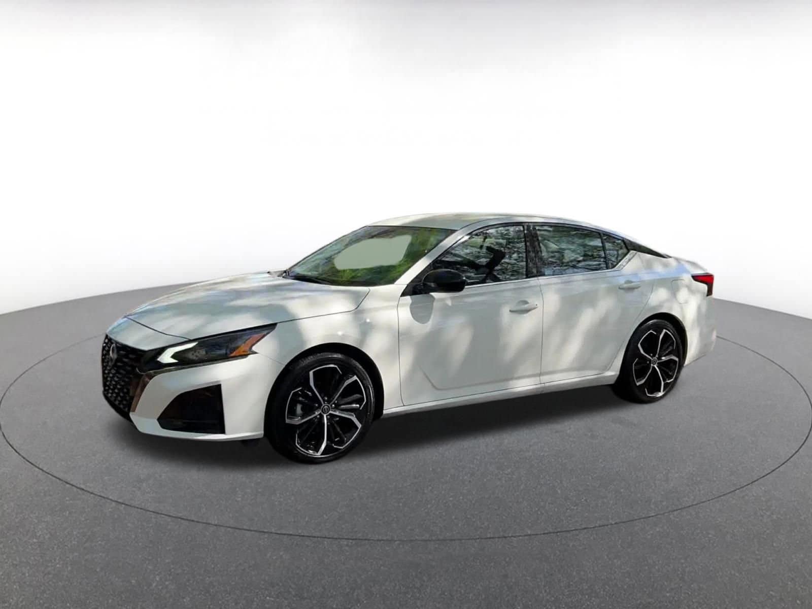 Thumbnail: 2025 Nissan Altima - 8