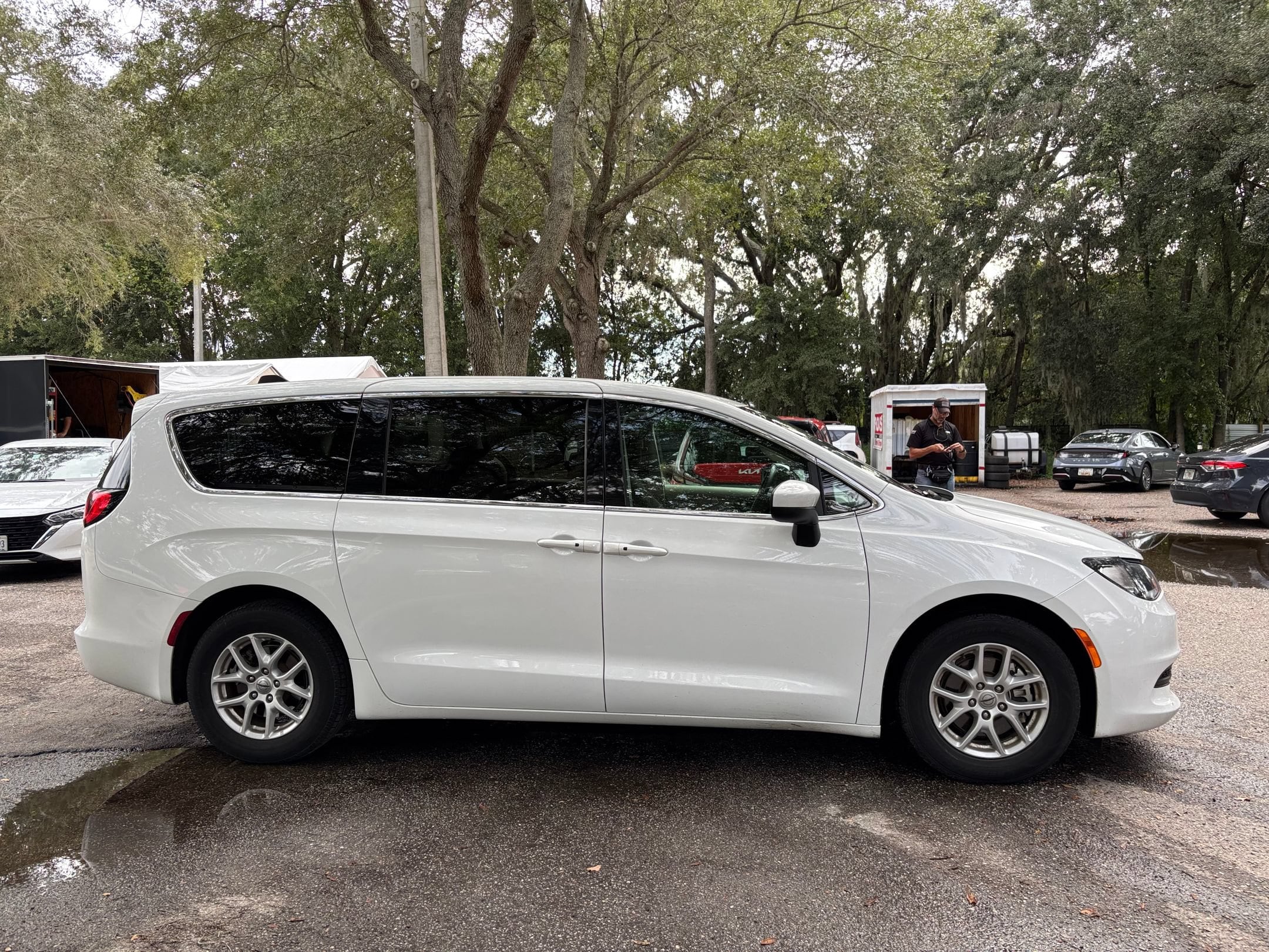 Thumbnail: 2023 Chrysler Voyager - 8