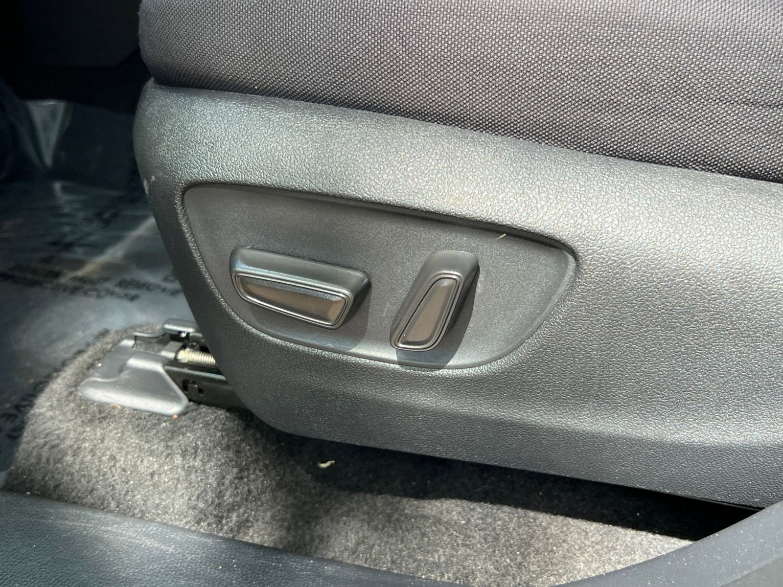 Thumbnail: 2025 Toyota Highlander - 23