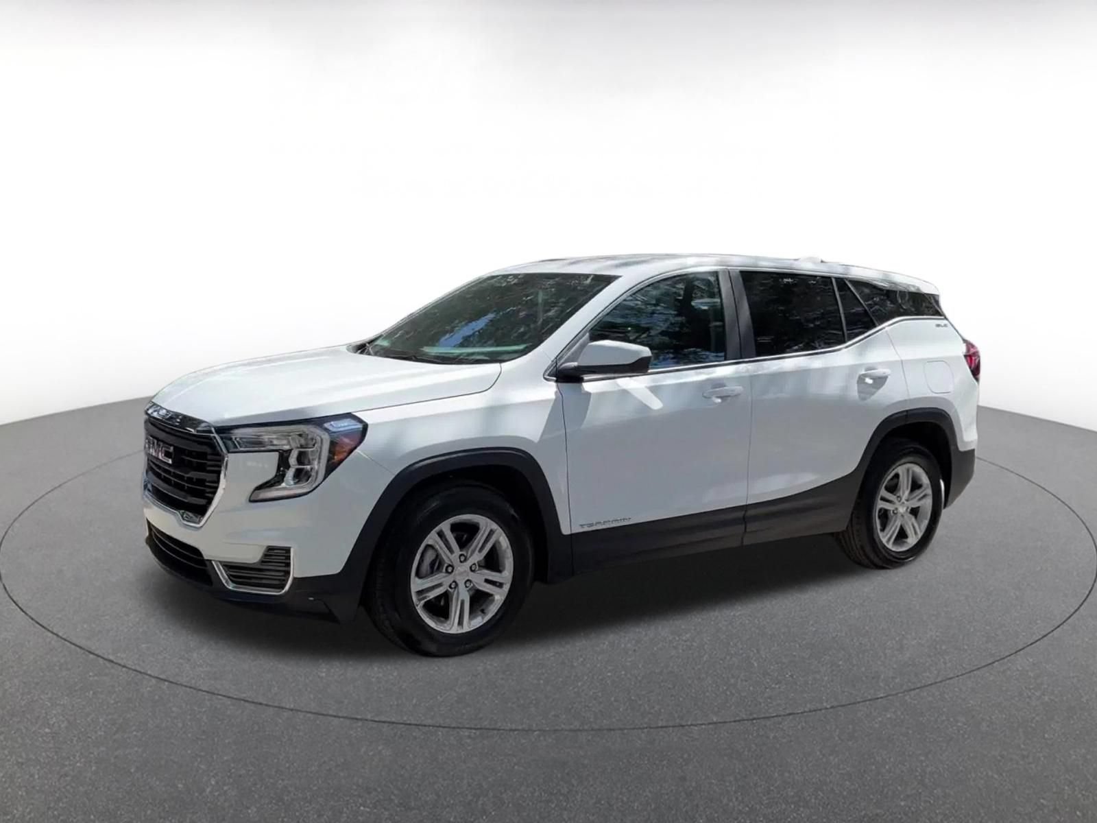 Thumbnail: 2024 GMC Terrain - 6