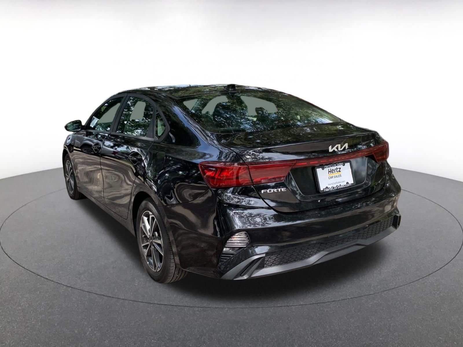 Thumbnail: 2024 Kia Forte - 5