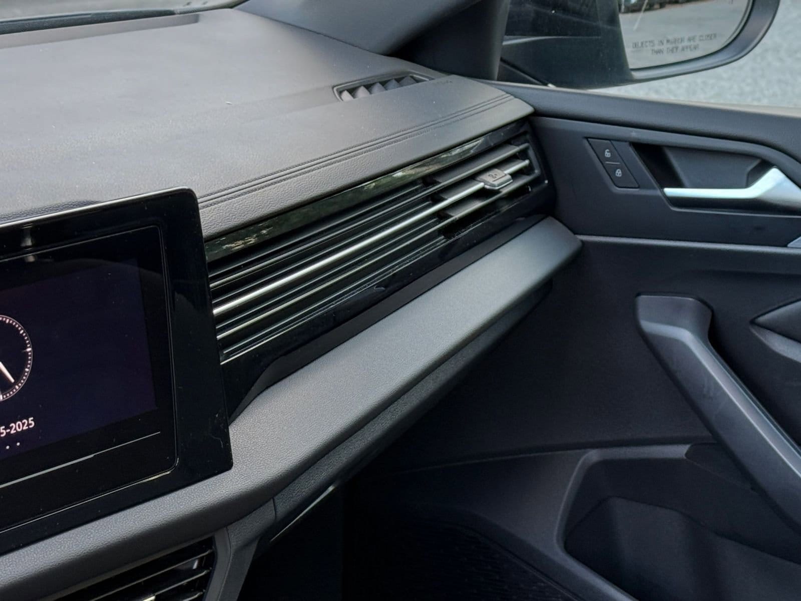 Thumbnail: 2025 Volkswagen Jetta - 29